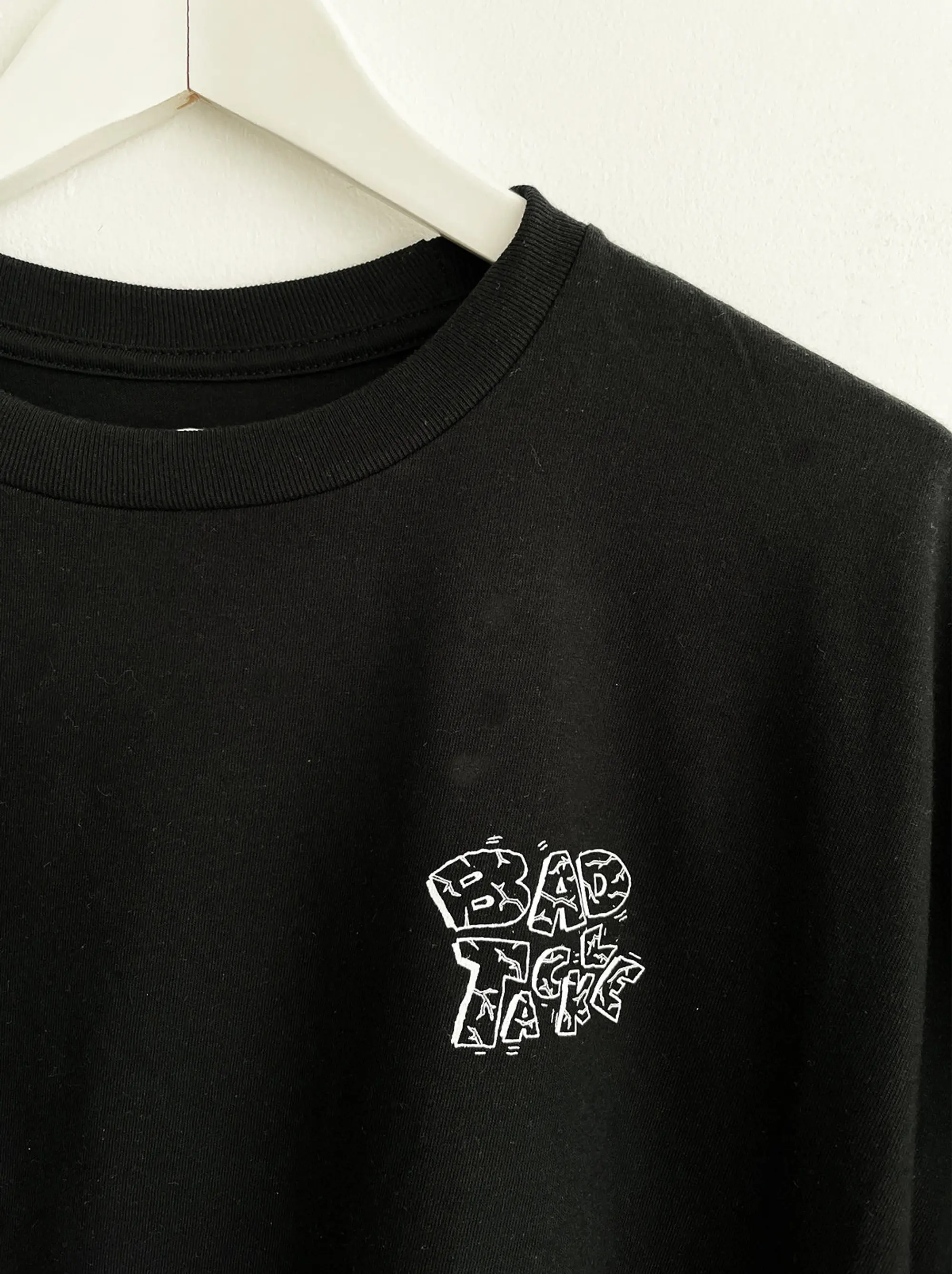 BAD TACKLE TEE, Small / Nike / Black