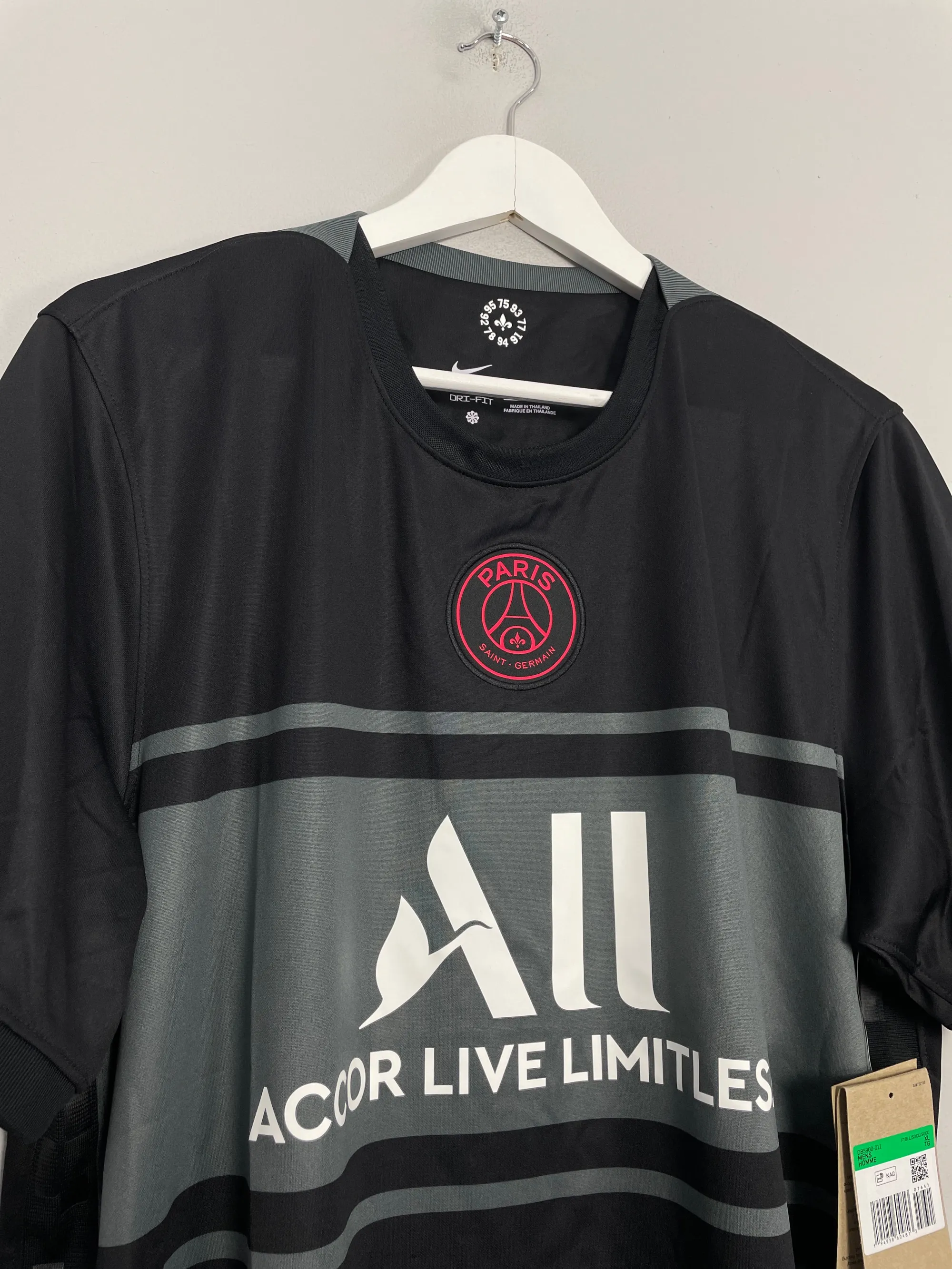 2021/22 PSG NEYMAR #10 *BNWT* THIRD SHIRT (XL) NIKE | 809402-194