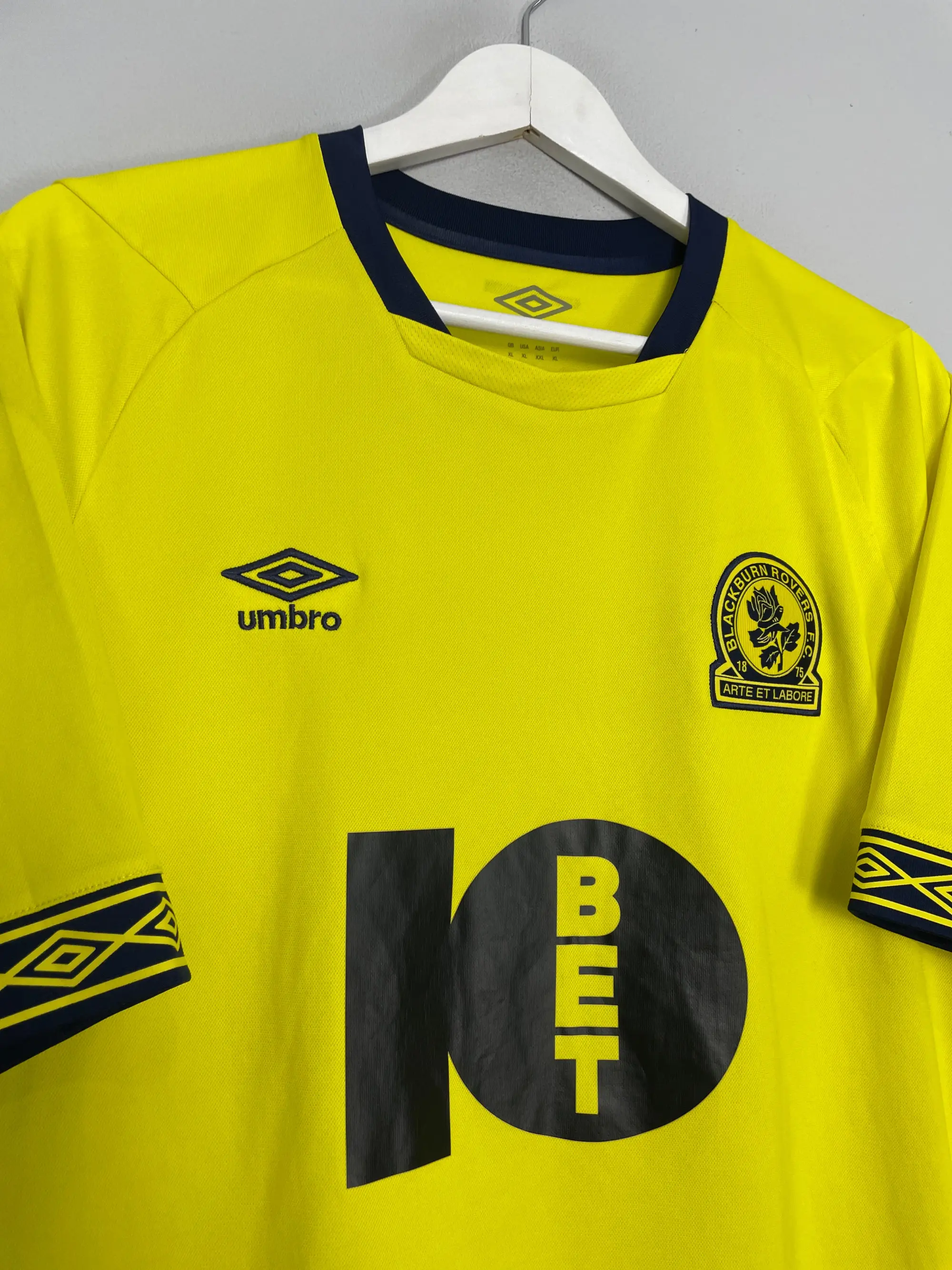 2018/19 BLACKBURN ROVERS ARMSTRONG #7 AWAY SHIRT (XL) UMBRO | Cult Kits