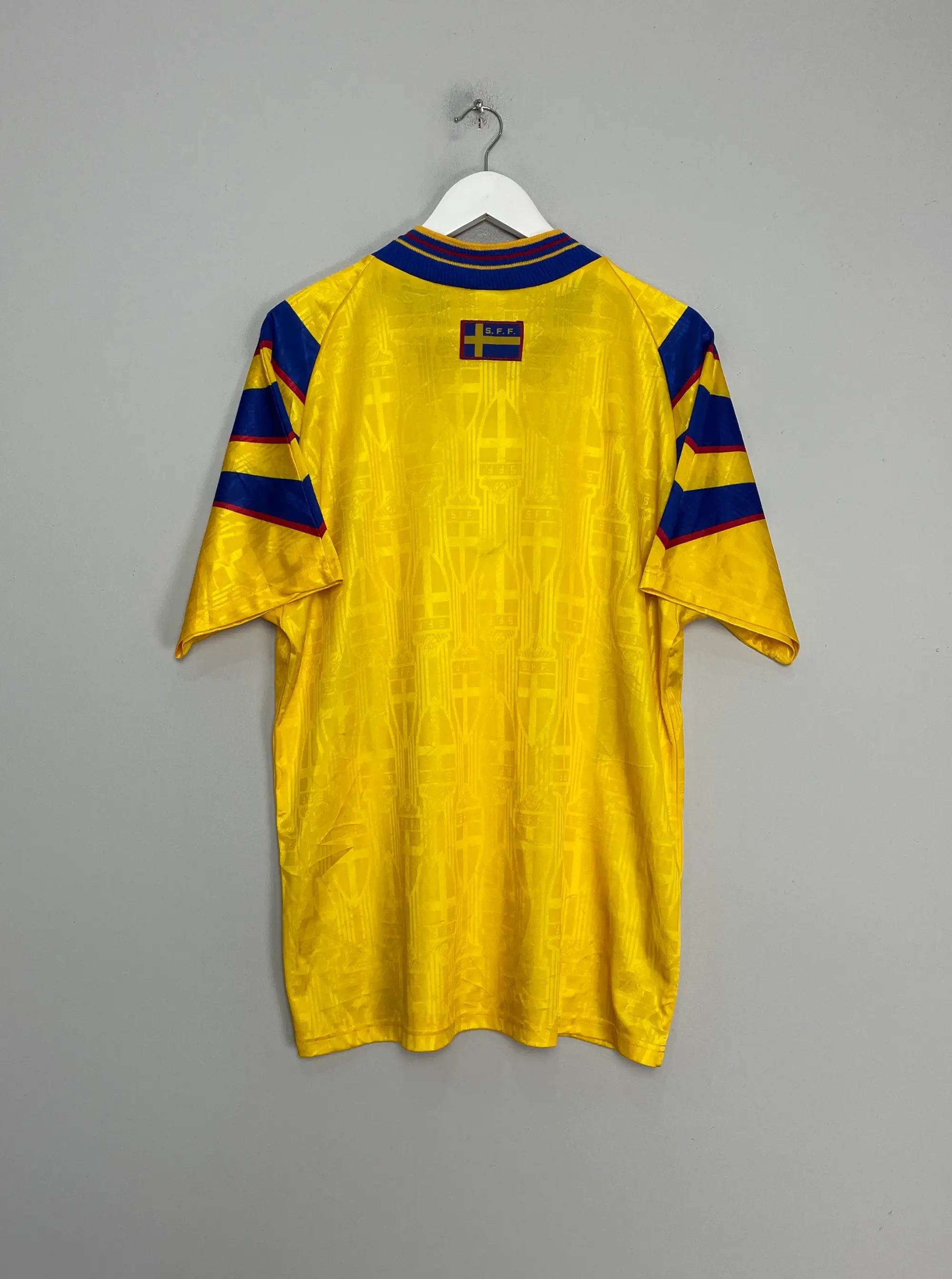 1996/98 SWEDEN HOME SHIRT (L) ADIDAS