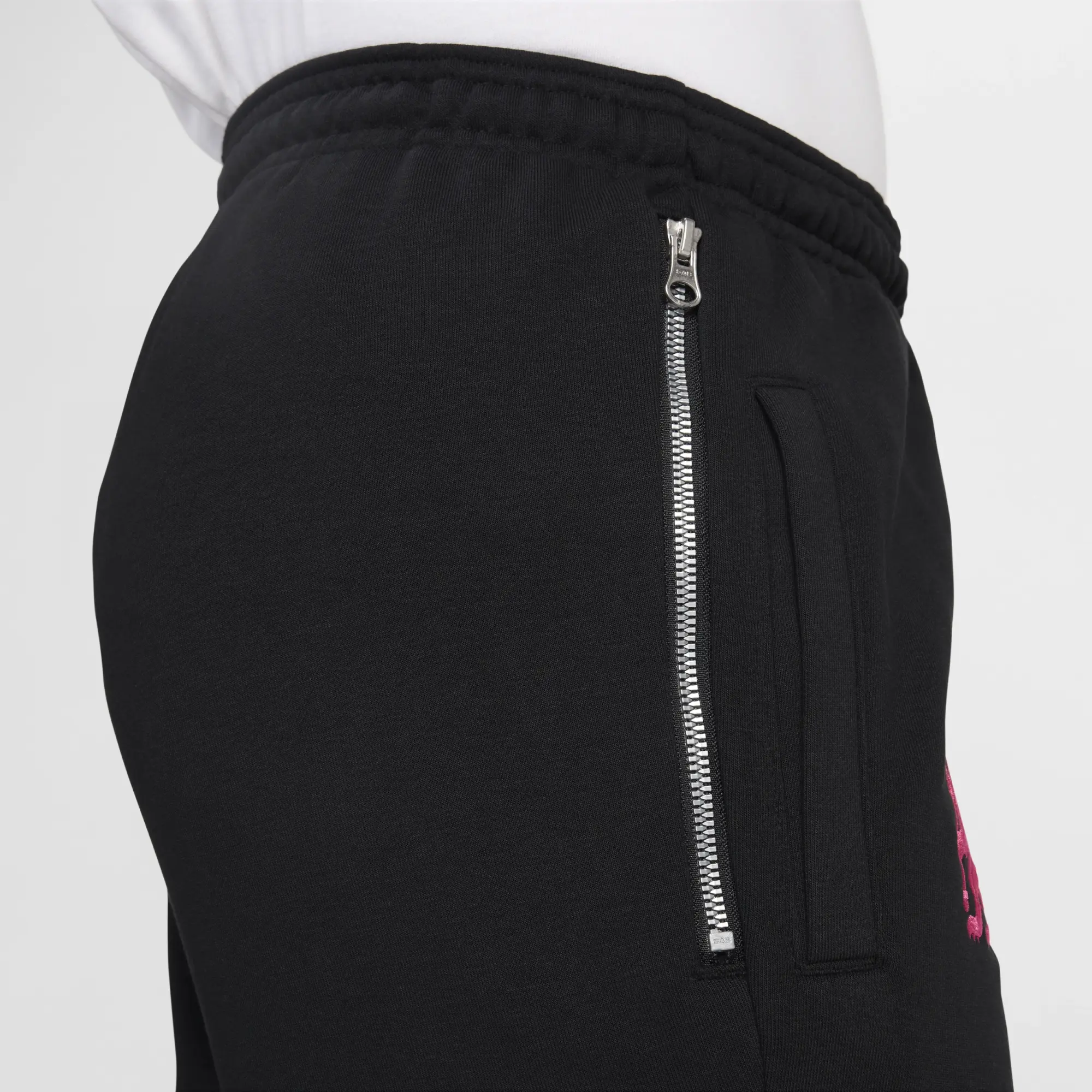 Chelsea Nike Taper Pant - Black