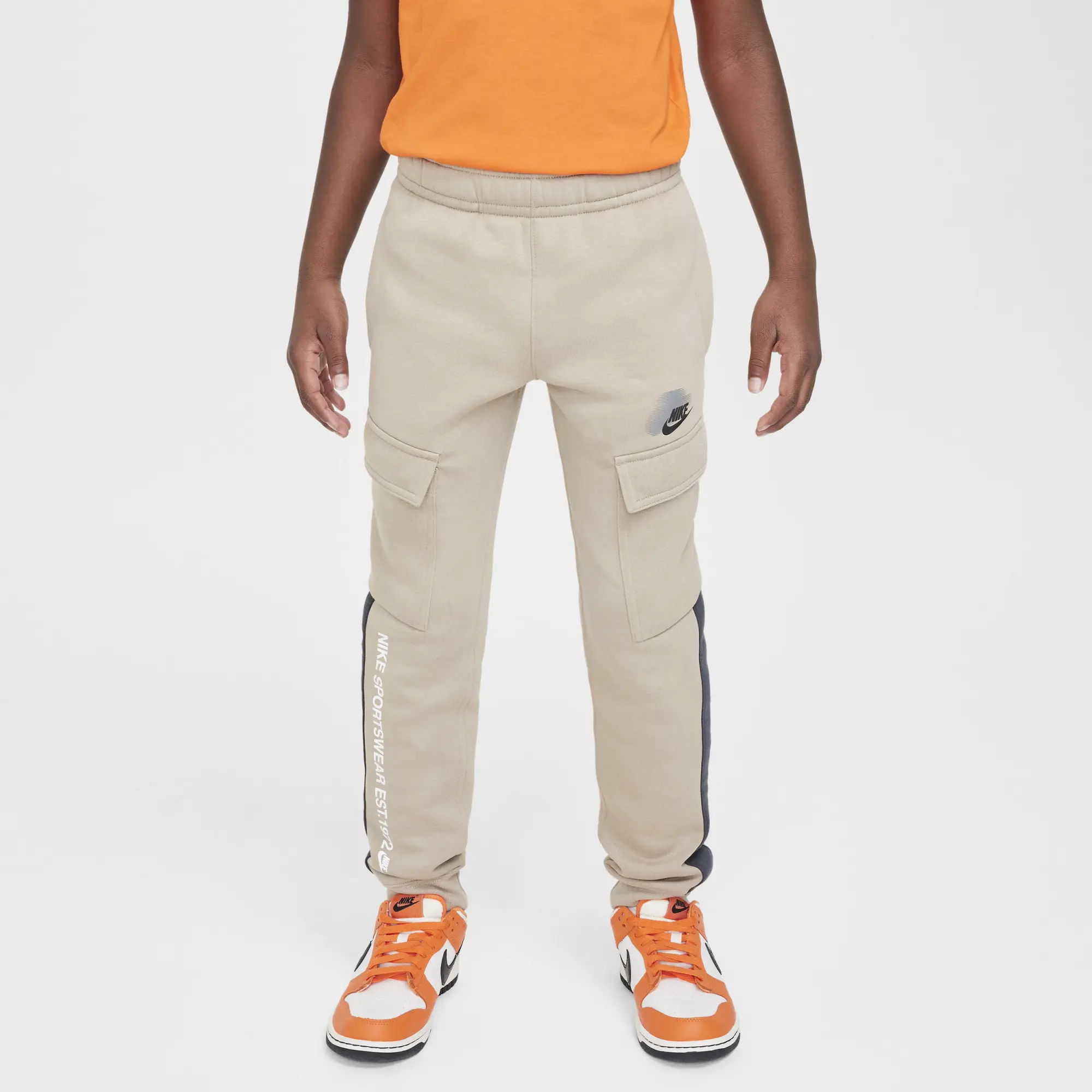 Nike Sportswear Standard Issue Older Kids' (Boys') Cargo Trousers - Brown - Cotton/Polyester