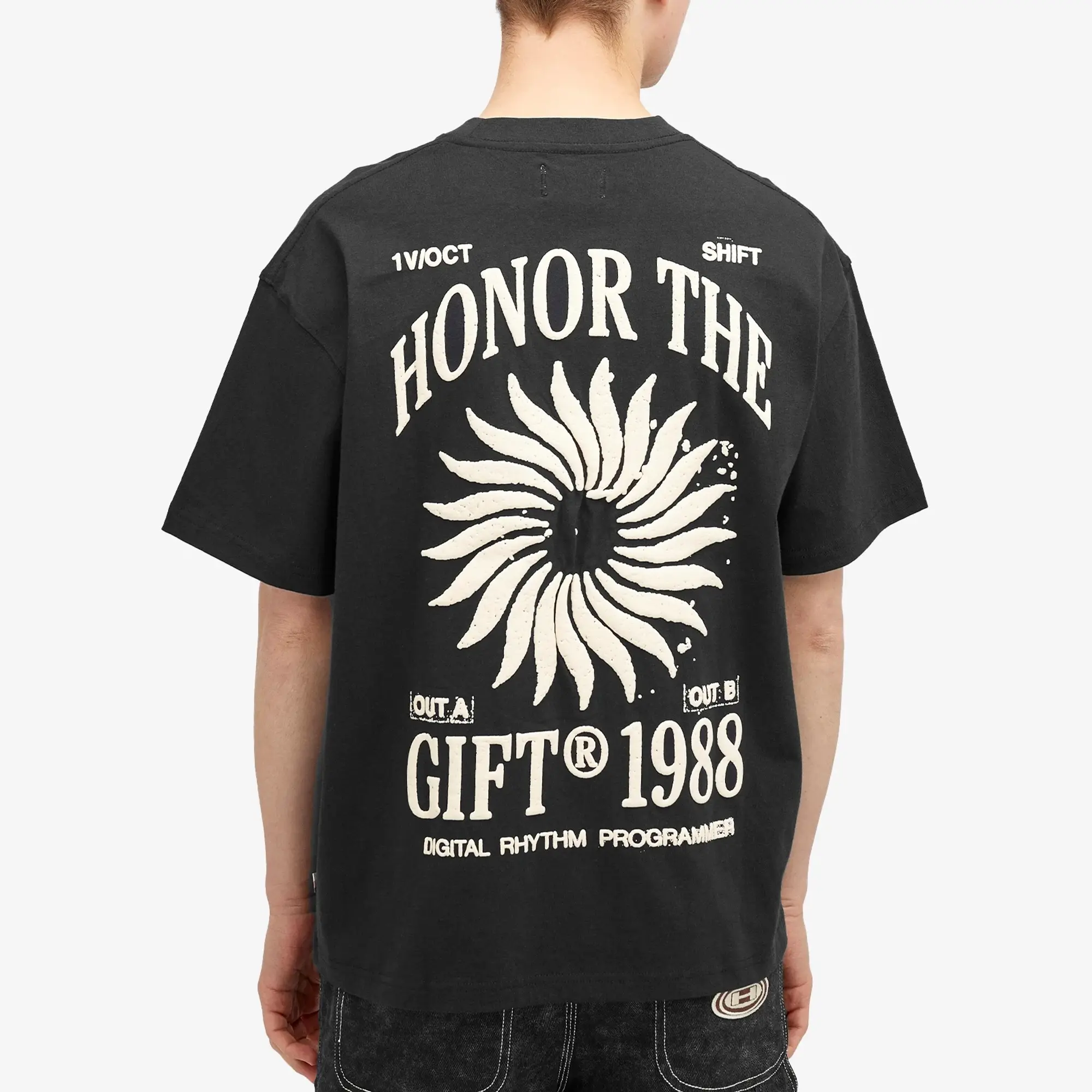 Honor the Gift Men's Sunray Logo T-Shirt Black