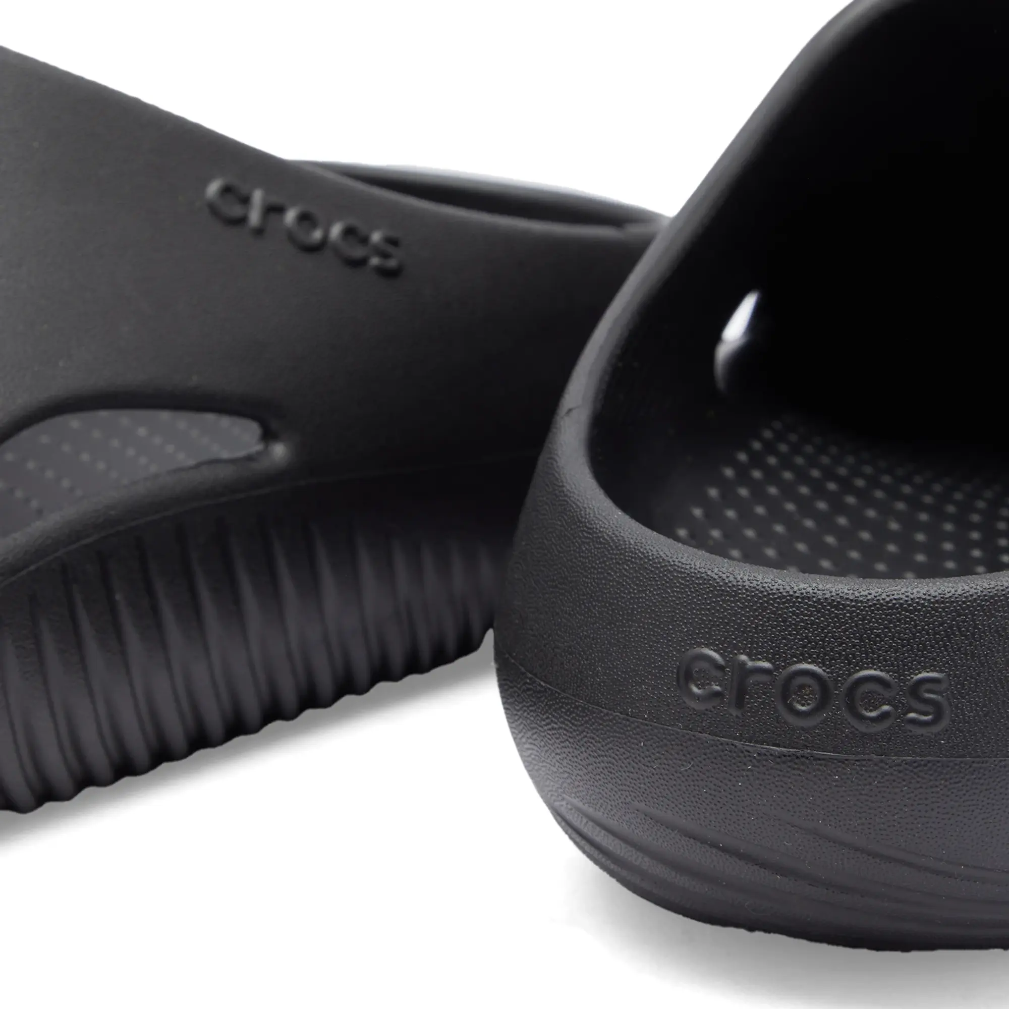 Crocs | Unisex | Mellow Recovery | Clogs | Black | M12