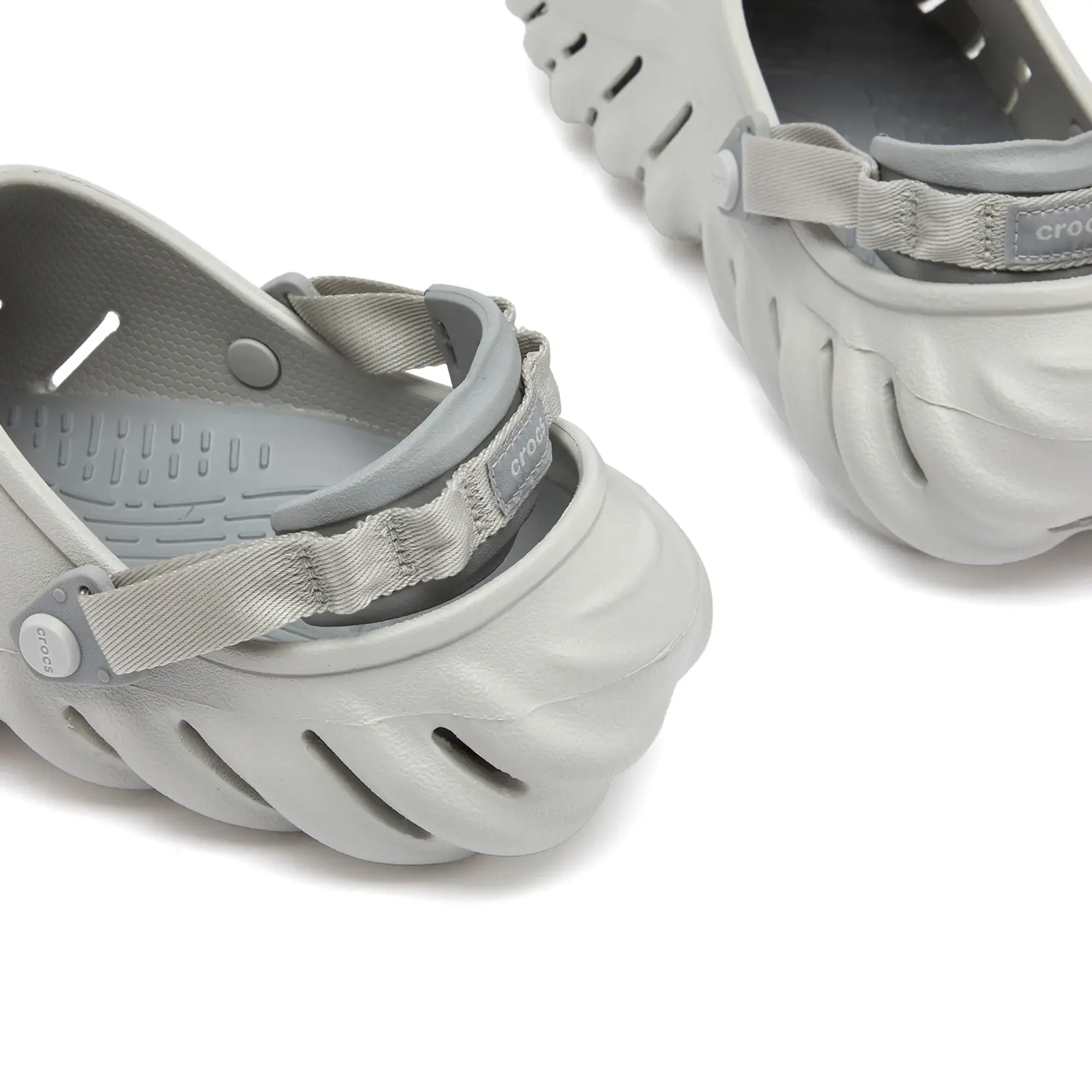 Crocs Echo Clog In Grey-White