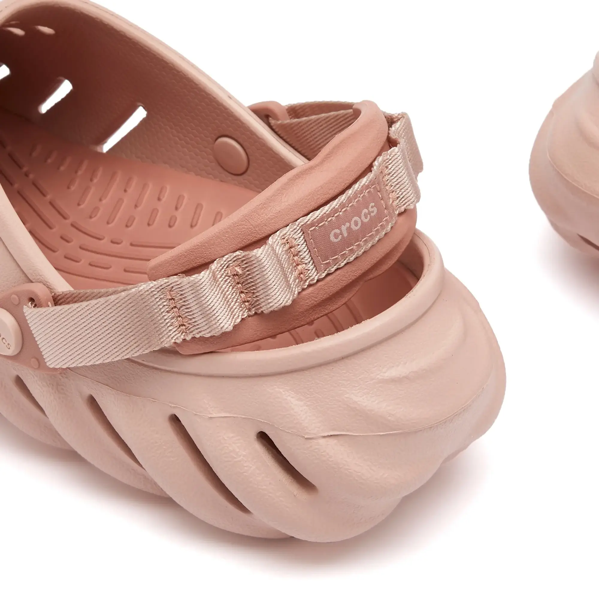 Crocs Unisex Echo Clogs In Pink Clay-Neutral