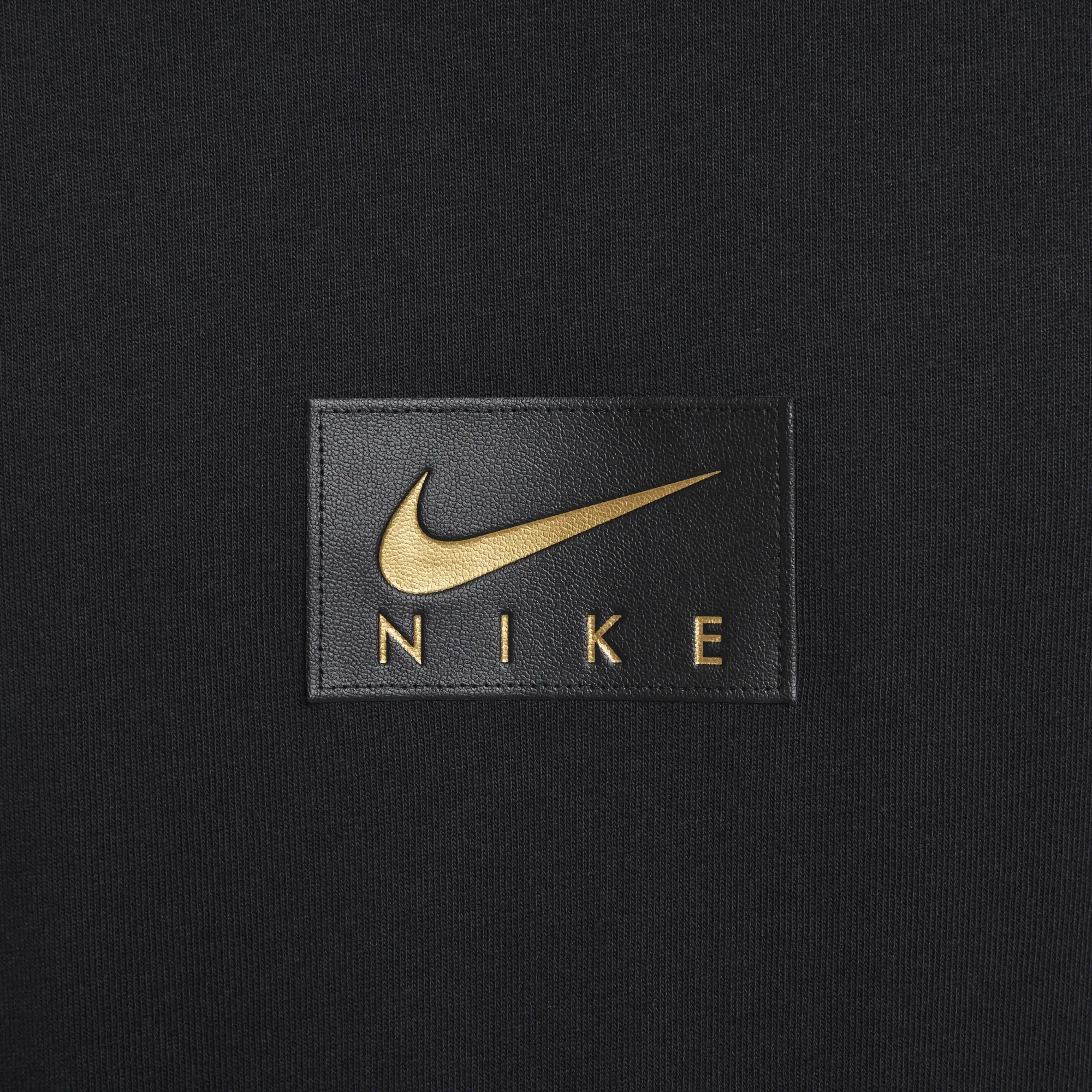Nike Centre Patch Logo T-Shirt In Black