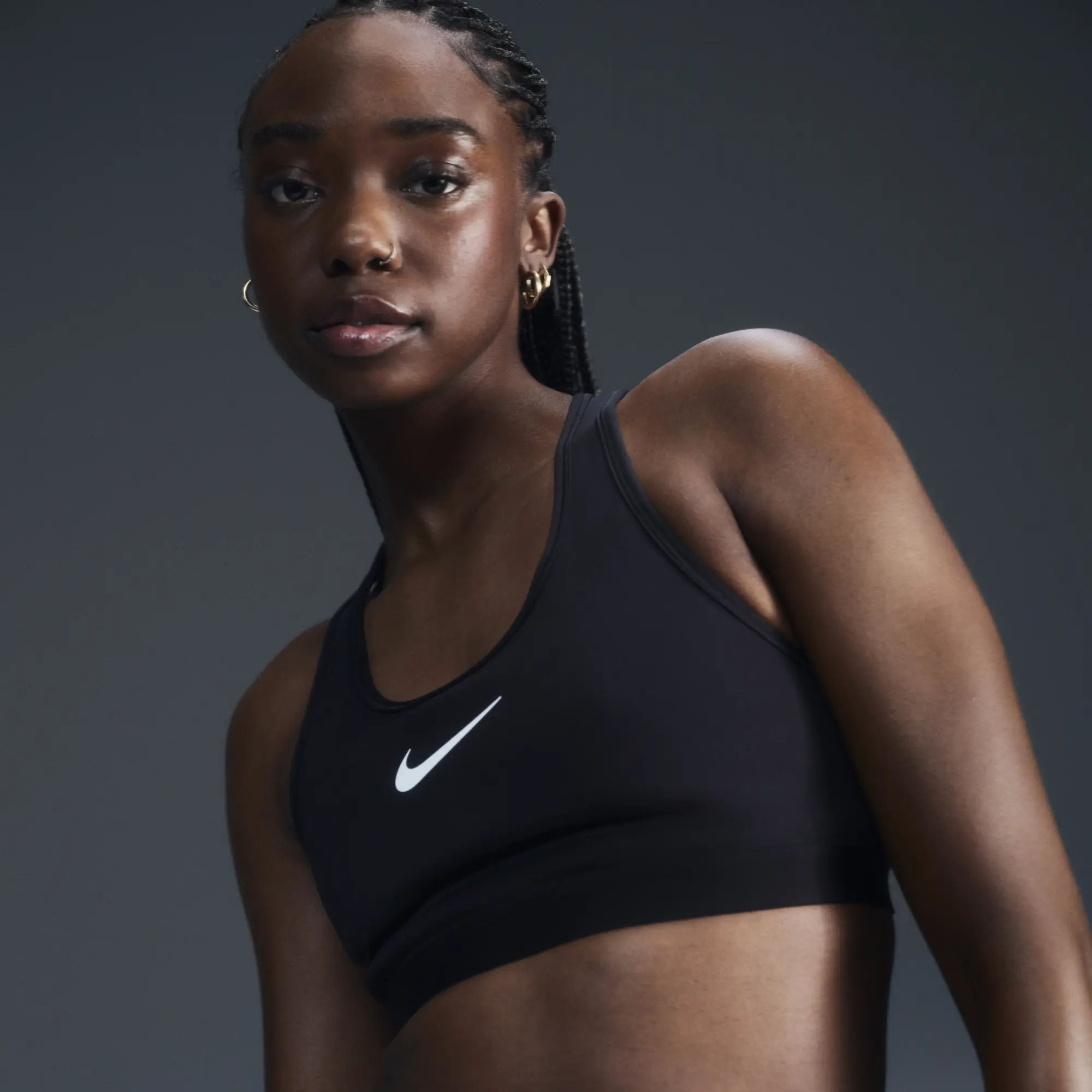 Nike Swoosh High-Support Women's Non-Padded Adjustable Sports Bra - Black - Polyester/Elastane