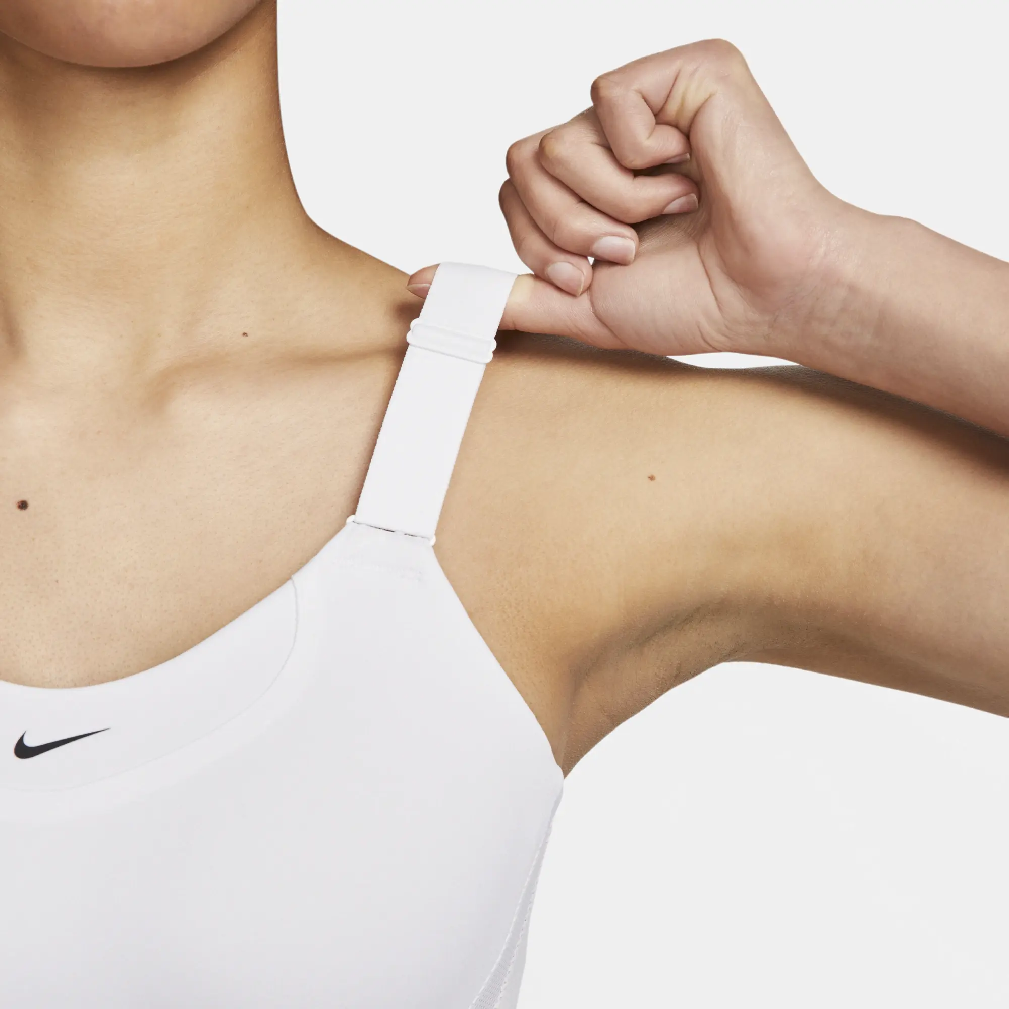 Nike Alpha Women's High-Support Padded Adjustable Sports Bra - White - Recycled Polyester Minimum