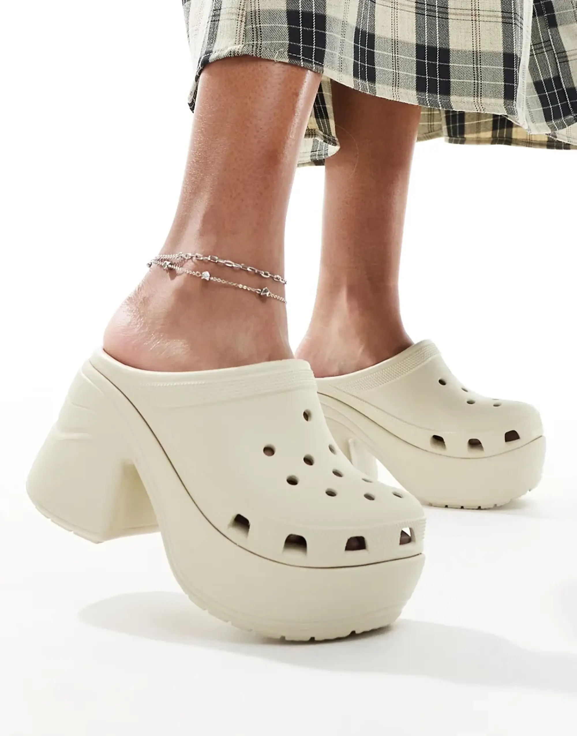 Crocs | Unisex | Siren | Clogs | Bone | M12