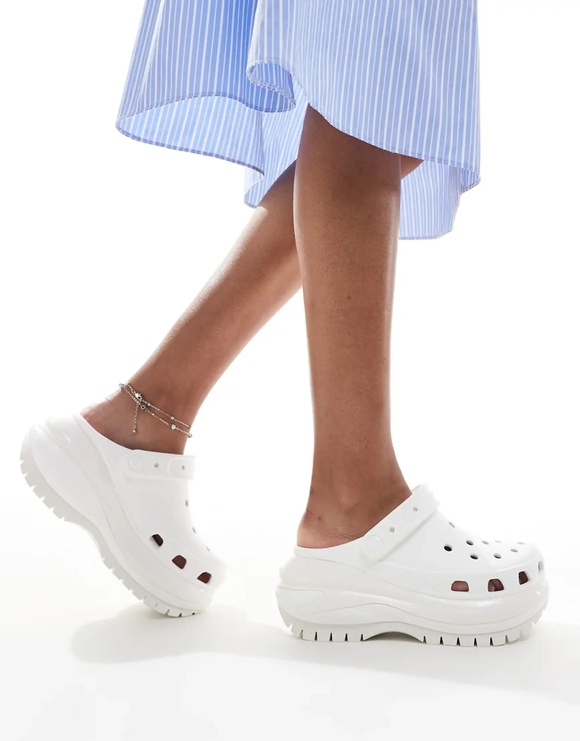 Crocs Womens Classic Mega Crush Clog - White - Size 5 - White