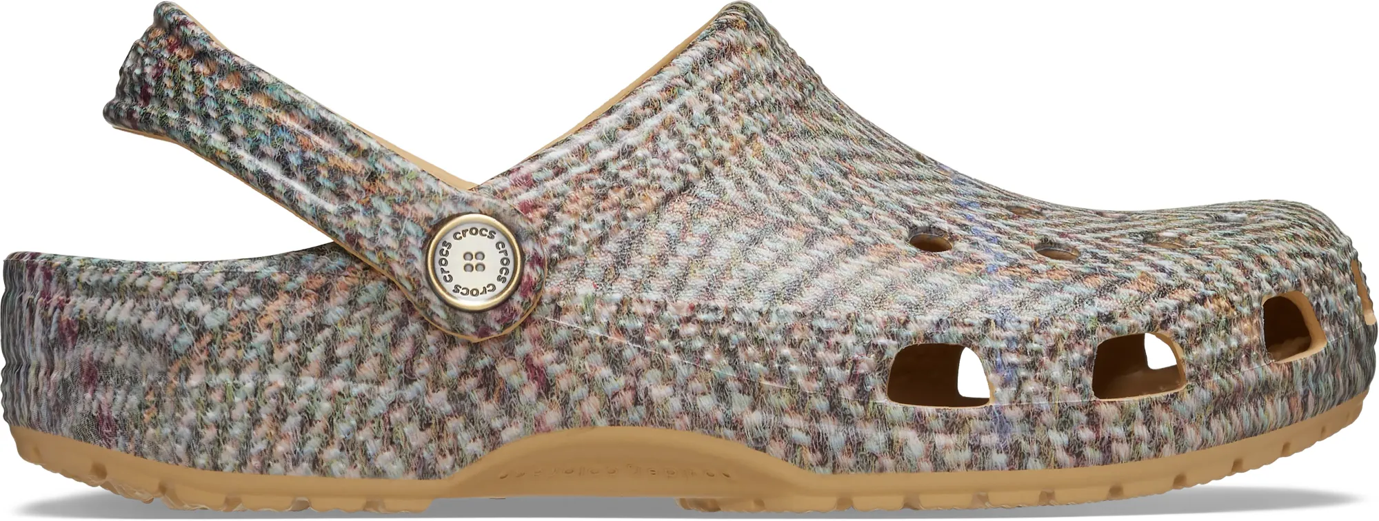 Crocs | Unisex | Classic Tweed | Clogs | Wheat | M11