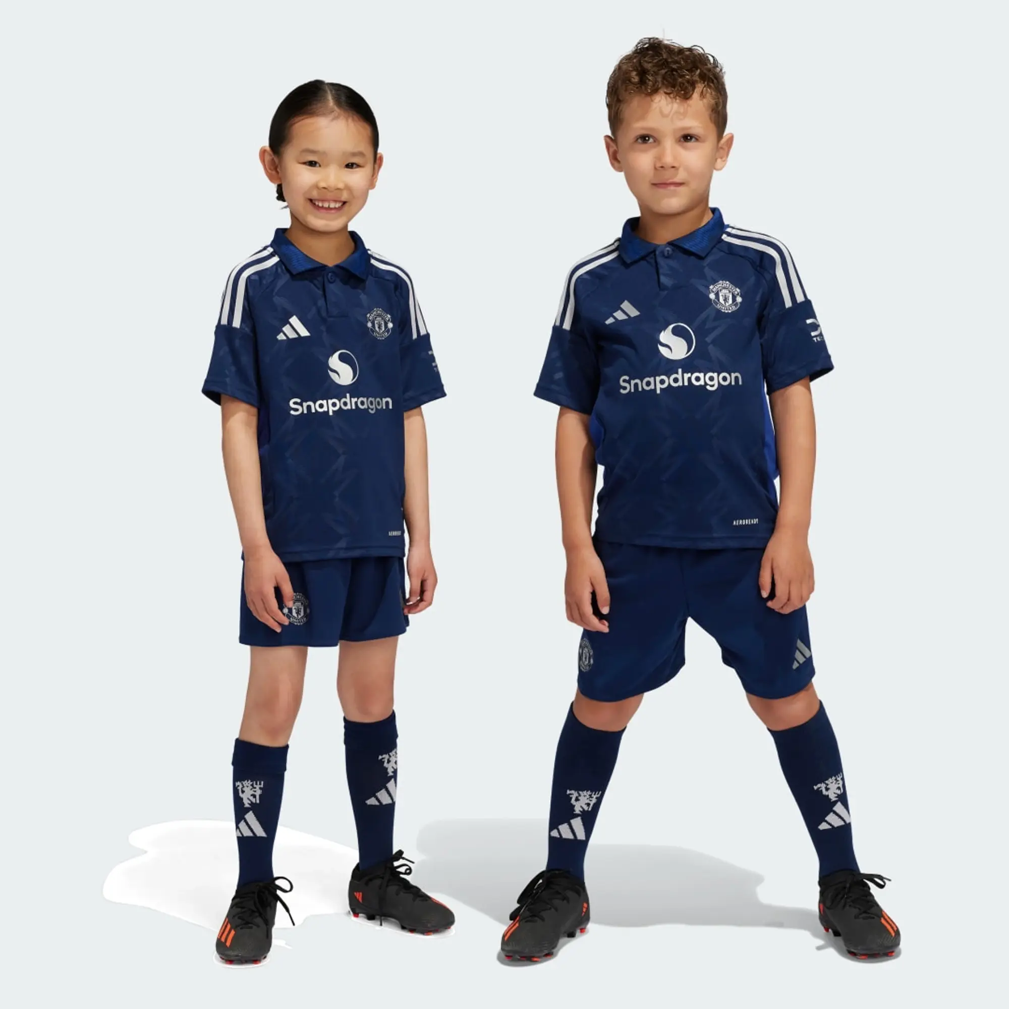 adidas Manchester United 24/25 Away Mini Kit Kids