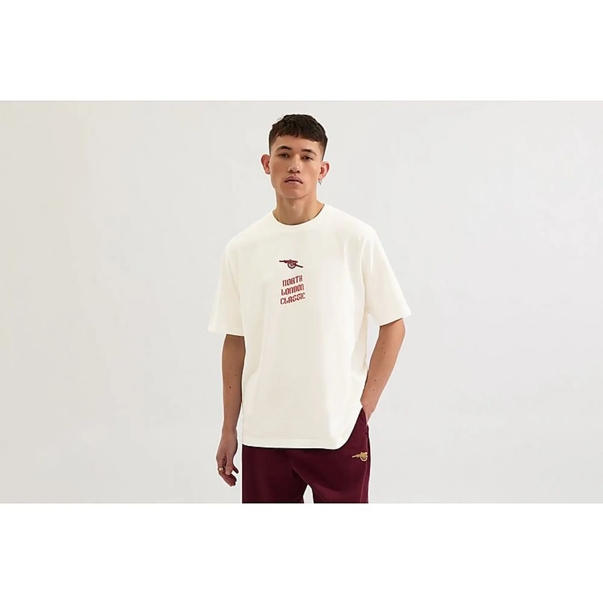 Arsenal North London Classic White Logo T-Shirt, Multicolor