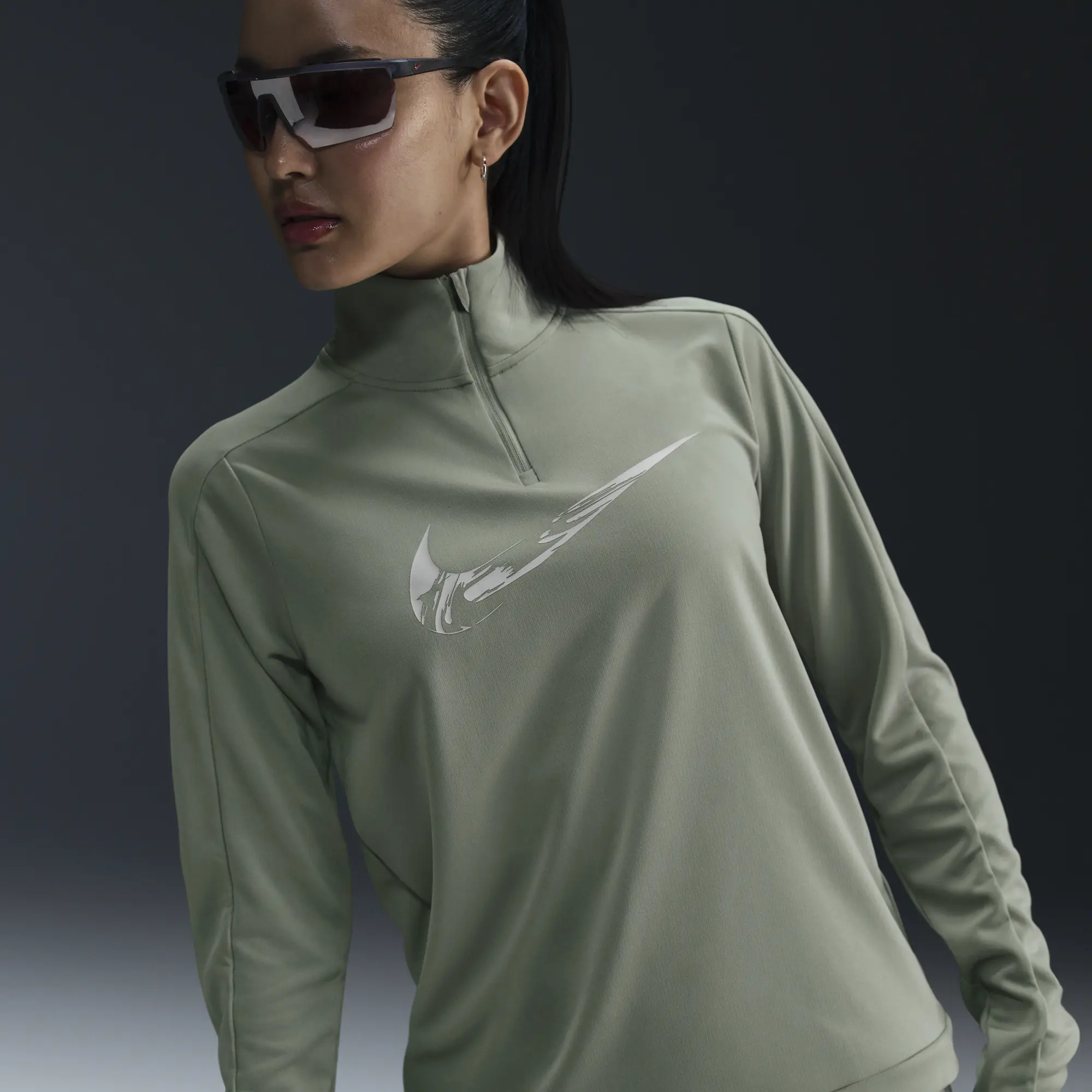 Nike Womens Swoosh HBR Midlayer Long-Sleeved T-Shirt - Green - Size XL - Green