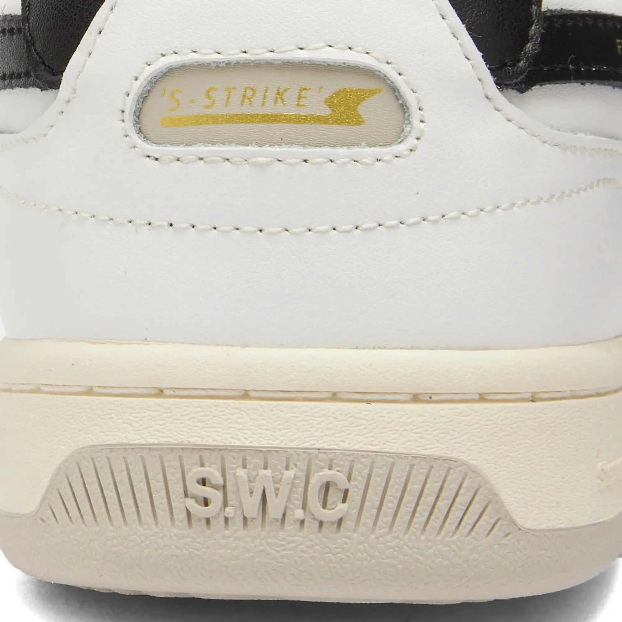 Stepney Workers Club Men's Pro Cup 01 S-Strike Sneaker White Black