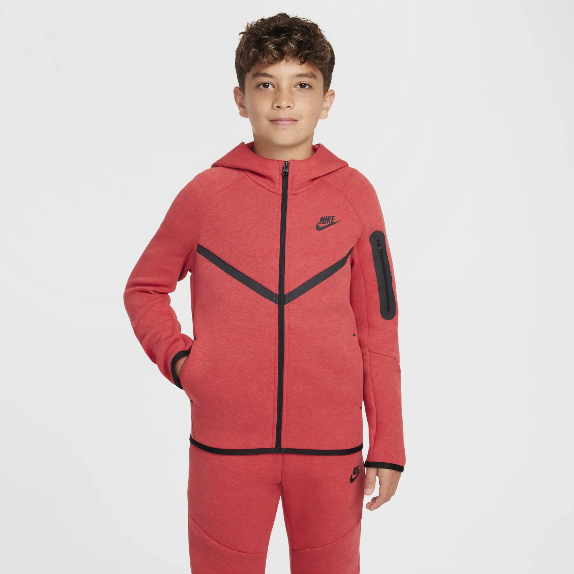 Red Tech Fleece Red Nike Tech Fleece FOOTY.COM