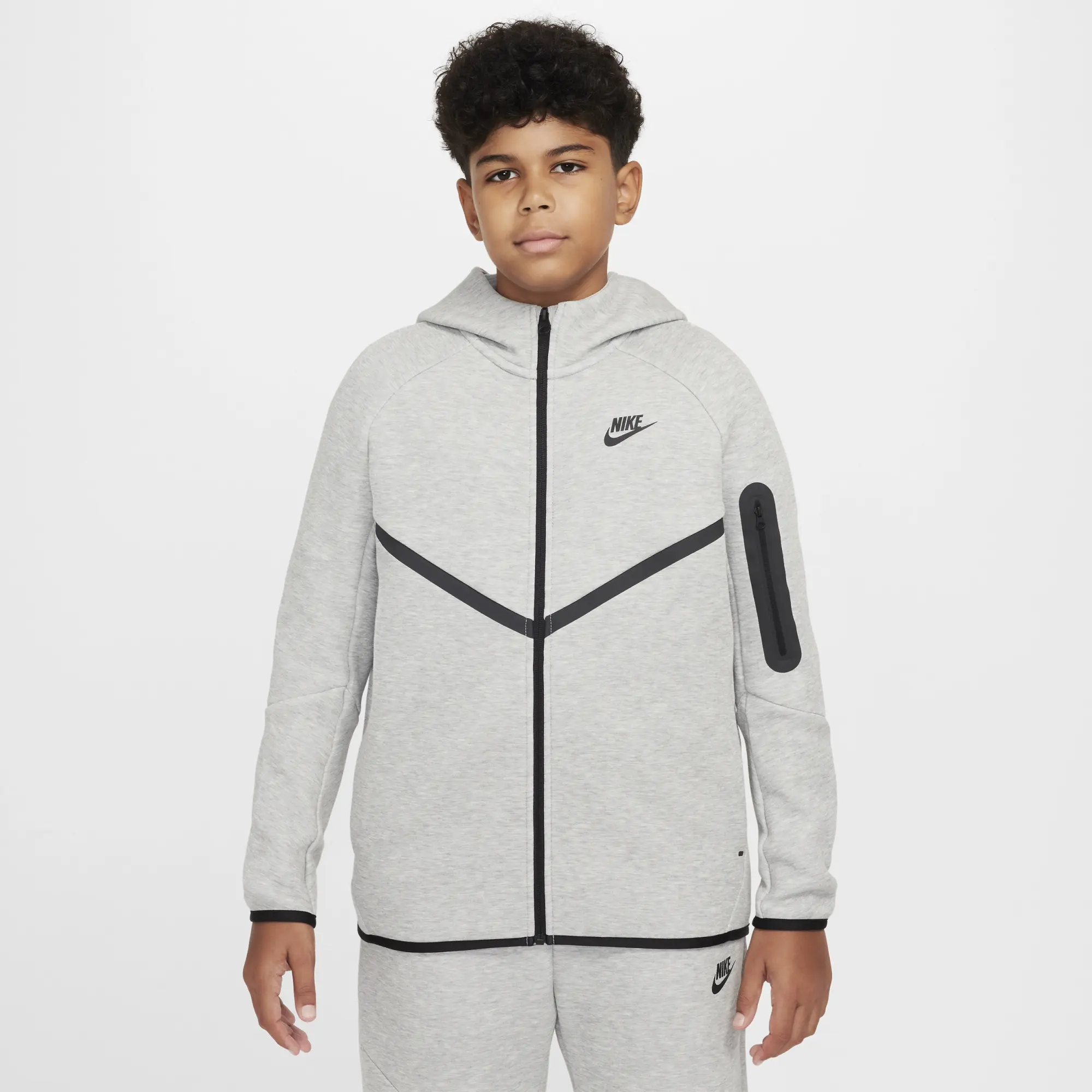 Nike Sportswear Tech Fleece Older Kids' Full-Zip Hoodie (Extended Size) - Grey - Sustainable Blends Minimum