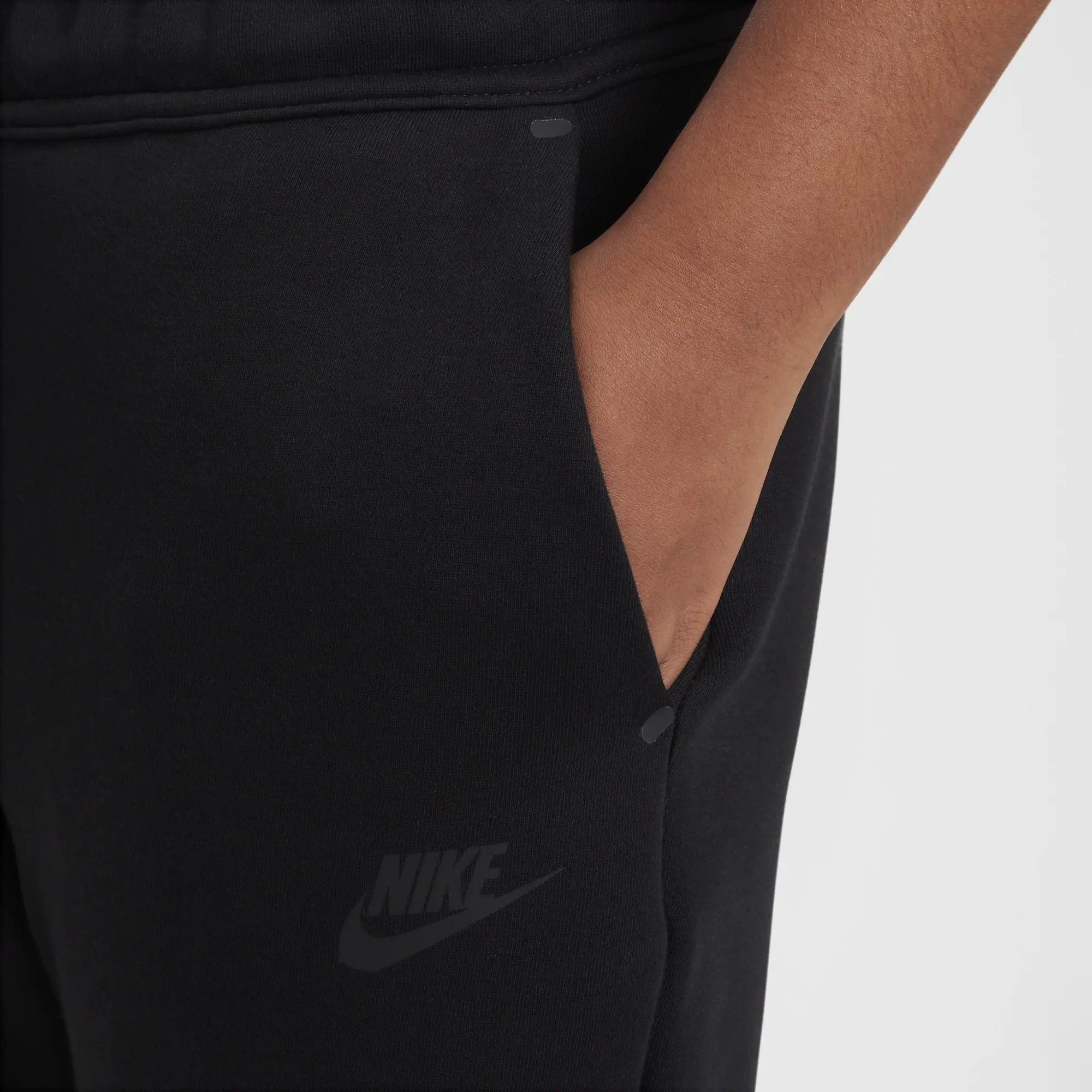 Nike Sportswear Tech Fleece Older Kids' (Boys') Joggers - Black - Sustainable Blends Minimum
