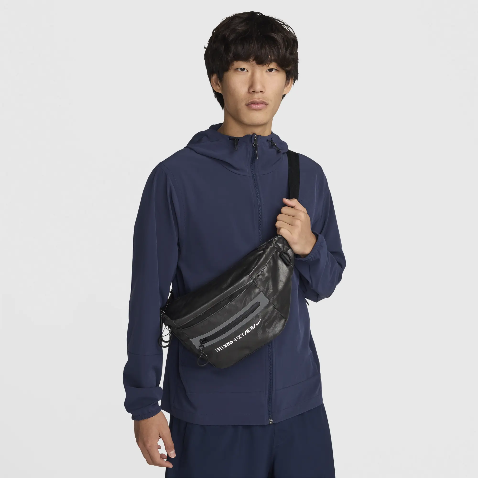 Nike Pro Storm-FIT ADV Cross-Body Bag (6L) - Black