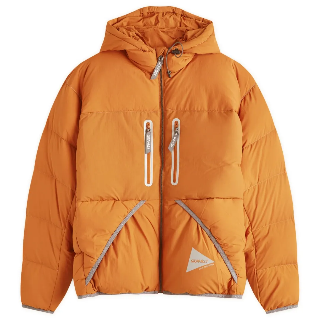新品未使用 GRAMICCI × and wander down jacket 1080.webp