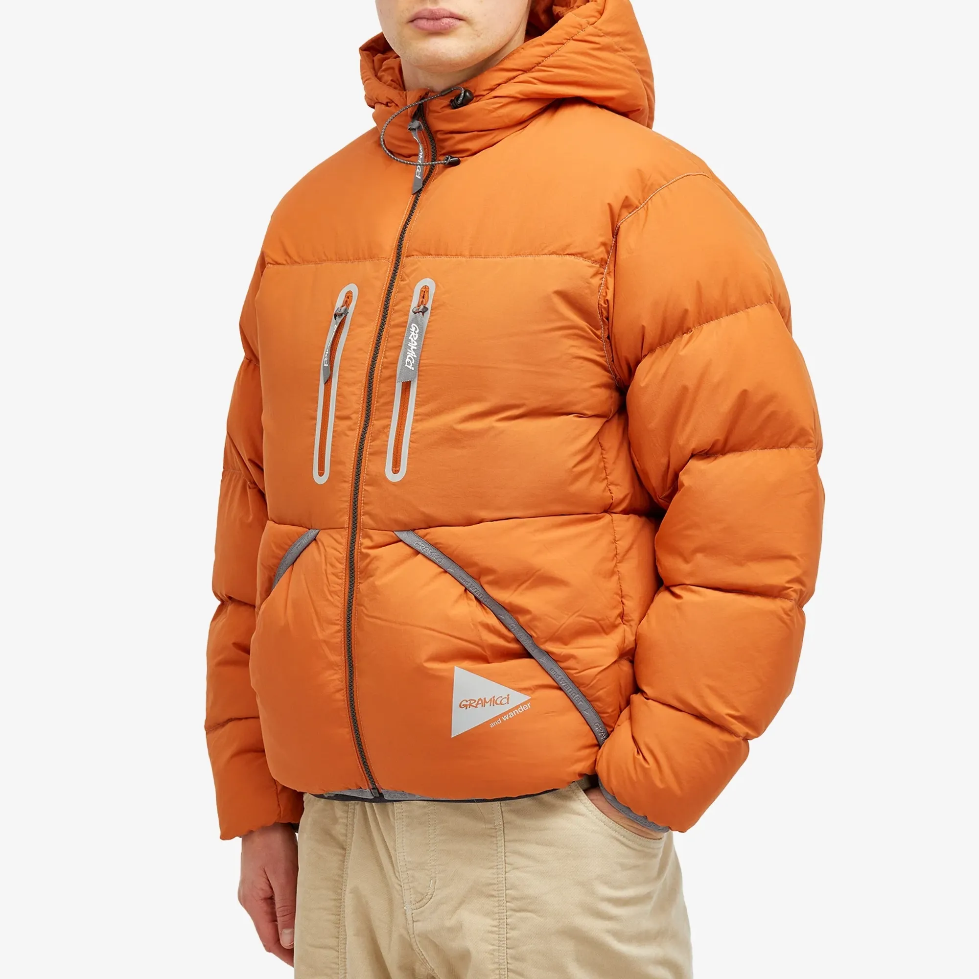 新品未使用 GRAMICCI × and wander down jacket Gramicci Men's x and wander Down Jacket Orange | GUJ4-F3000-M-ORG