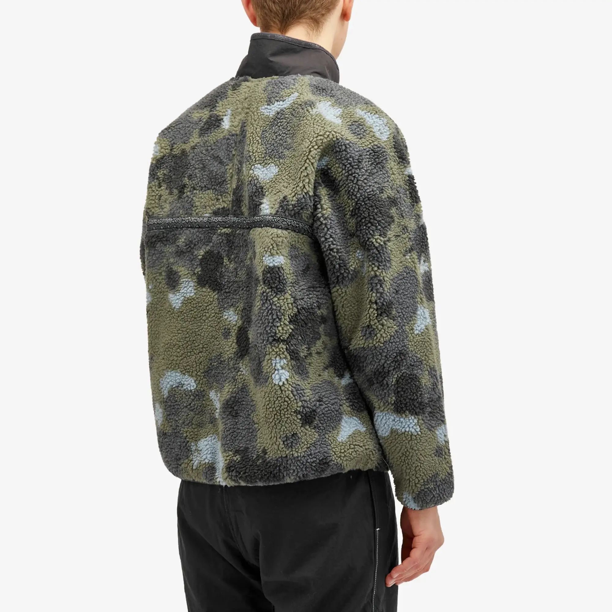 Gramicci Men's x and wander Tape Fleece Jacket Camo