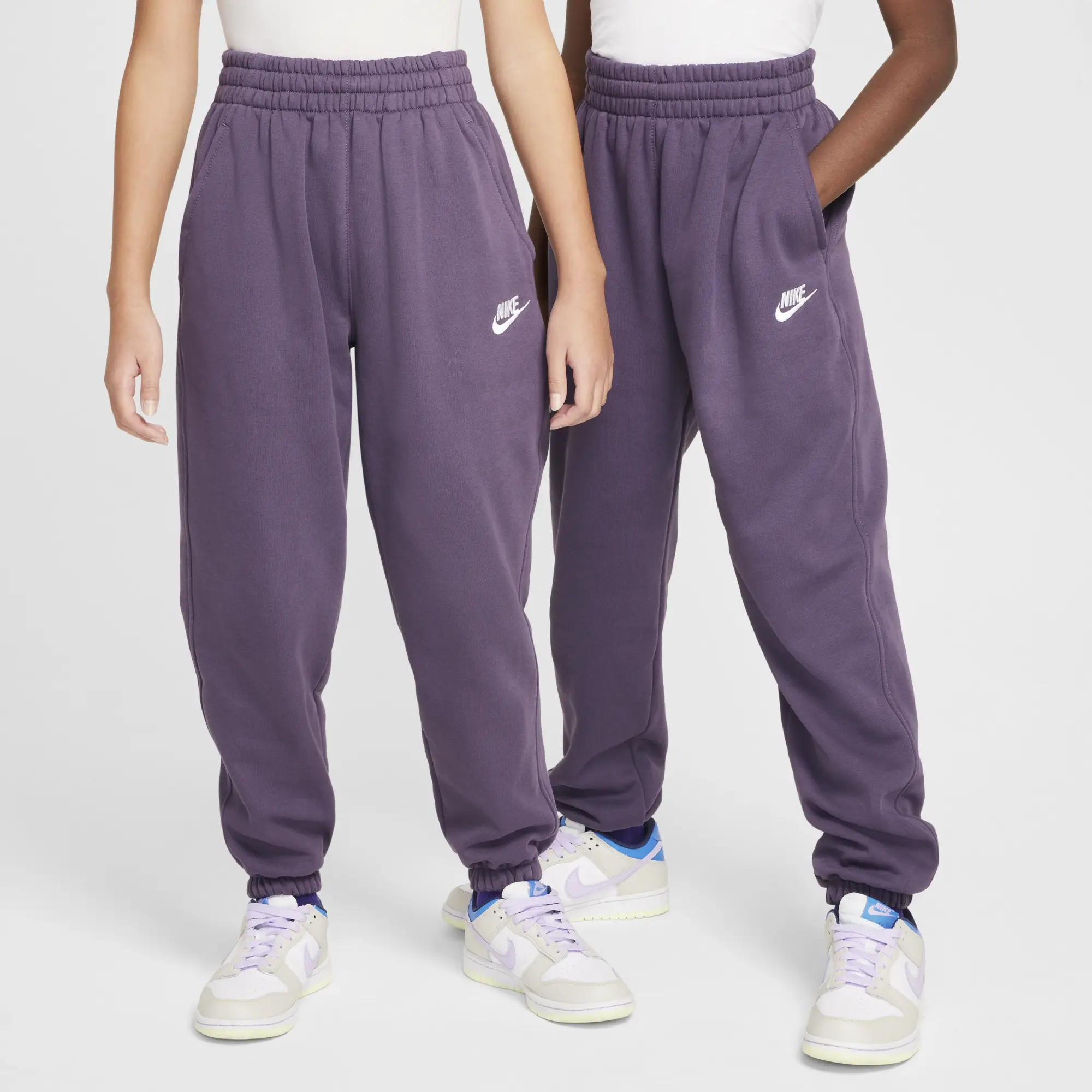 Nike Sportswear Club Fleece Older Kids' Loose Trousers - Purple - Cotton/Polyester