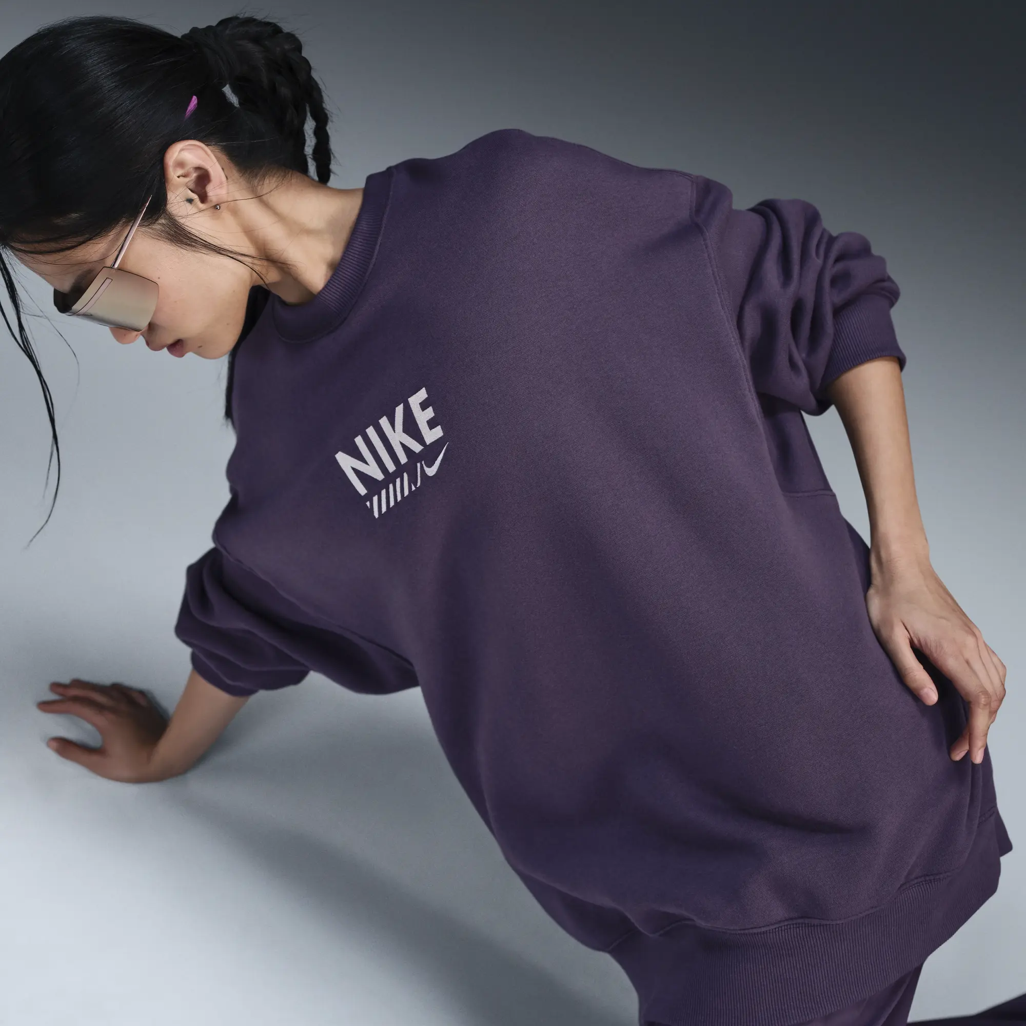 Nike Oversized Fleece Crew Women Sweatshirts - Purple