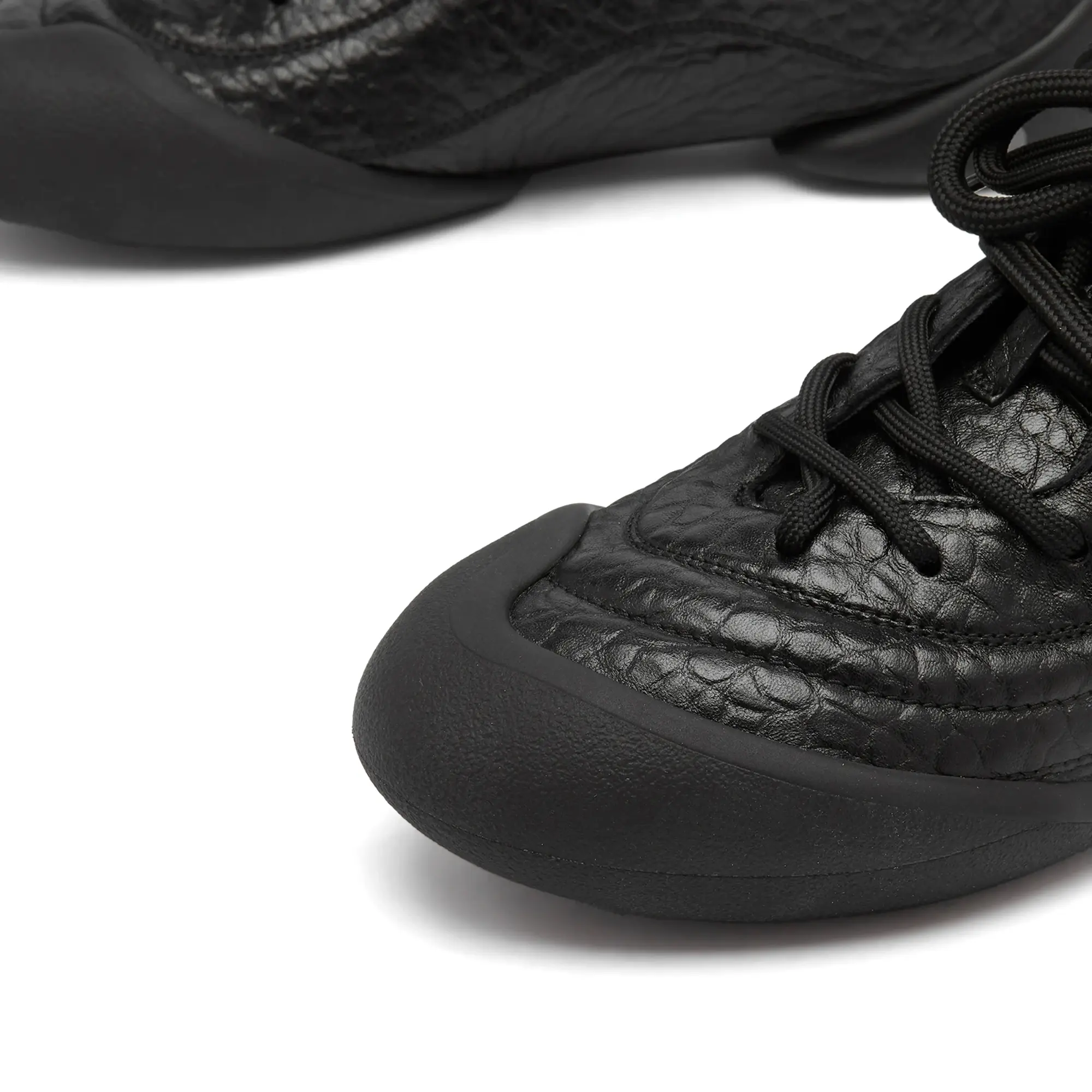 Alexander McQueen Men's Dumbo Grain Leather Sneaker Black