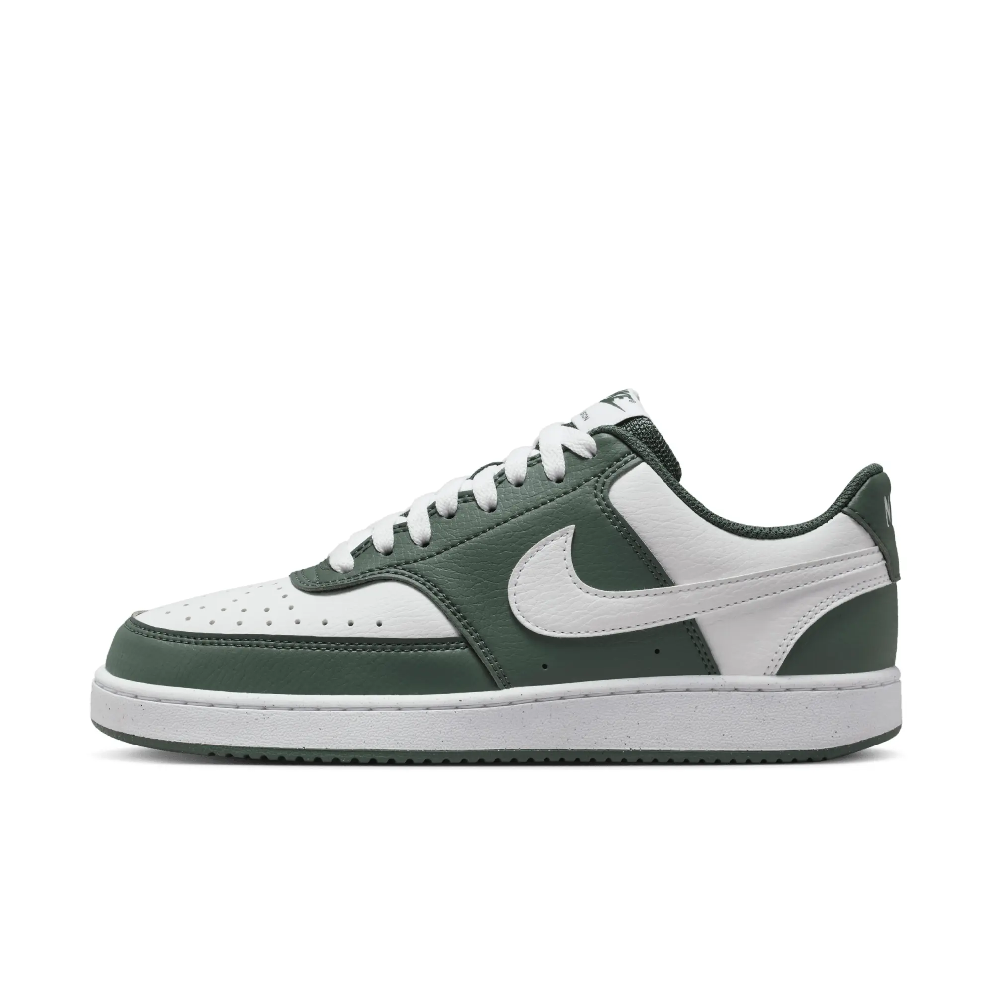 Nike court vision low trainers in white & green