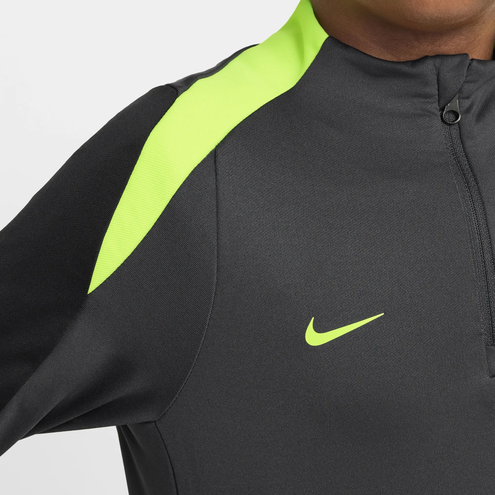 Nike Dri-FIT Strike Older Kids' Football Drill Top - Grey - Polyester/Elastane