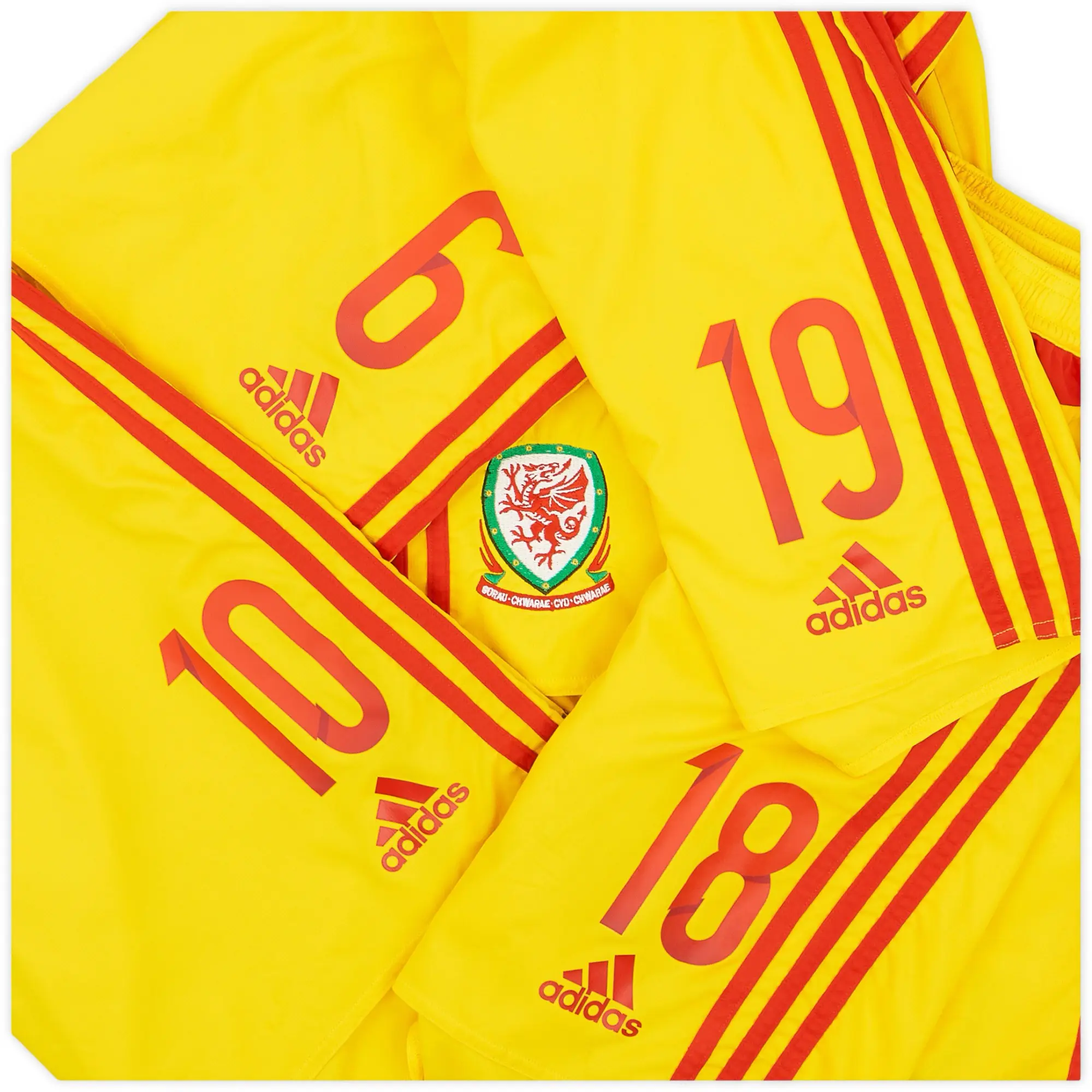 adidas 2015-16 Wales Player Issue Away Shorts - 6/10 - (M)