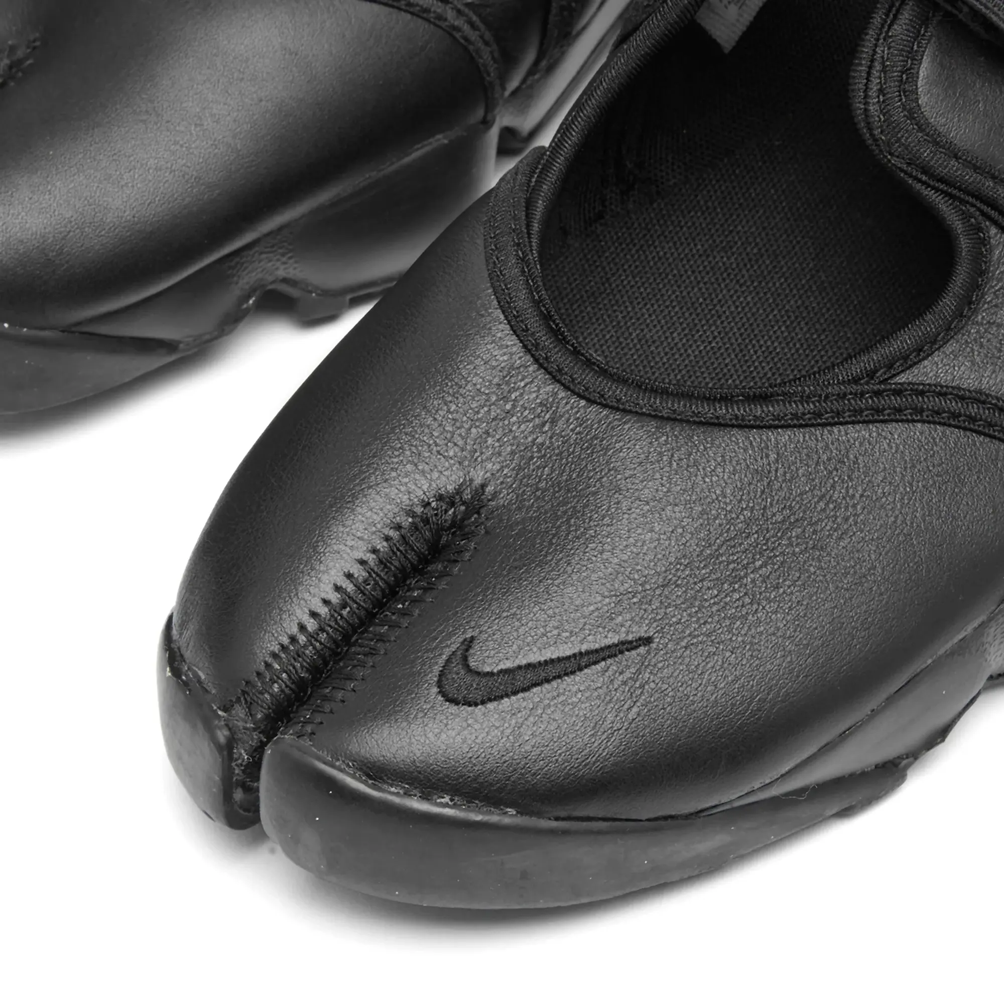 Nike Women's Air Rift-Ip W Sneaker Black