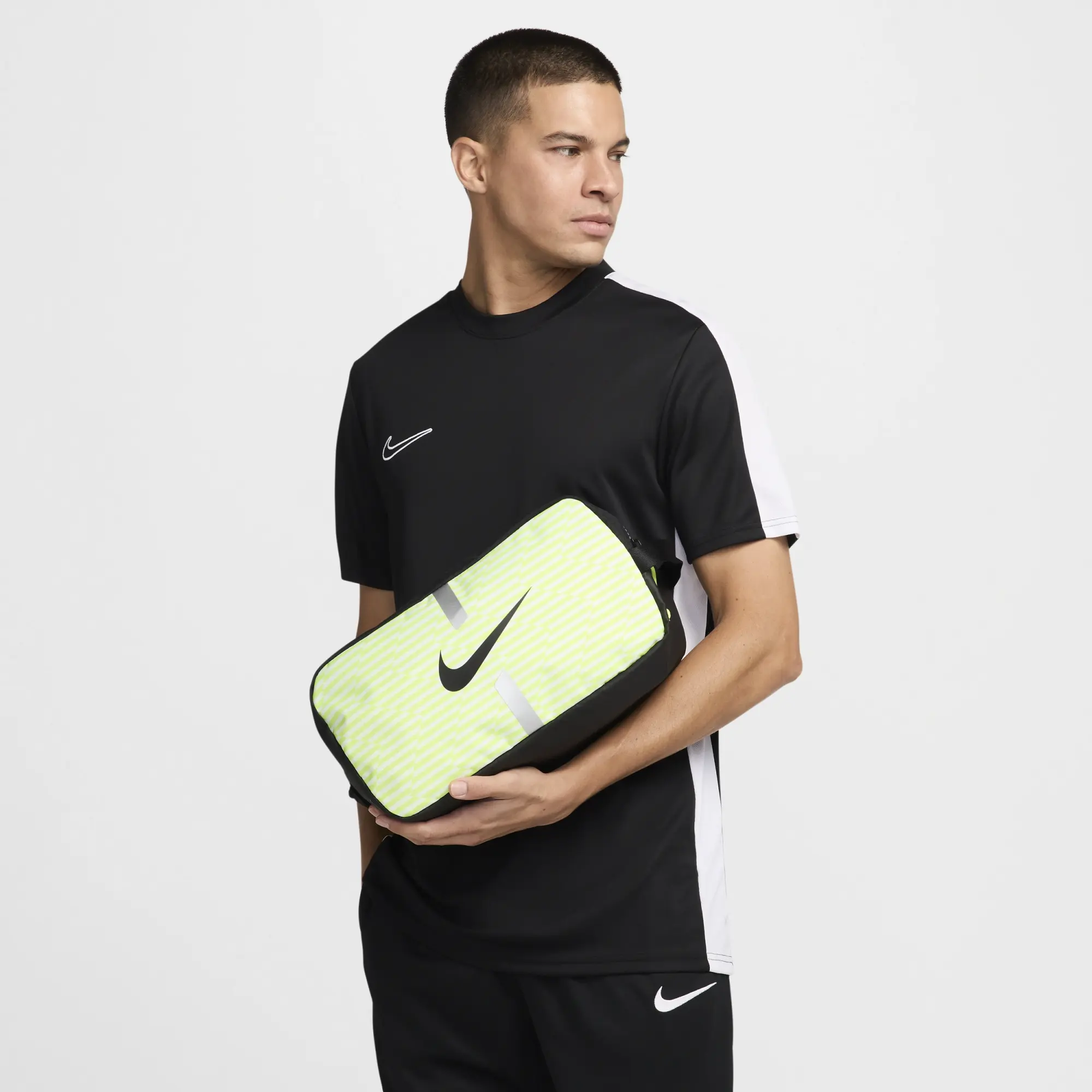 Nike football shoe kit bag best sale