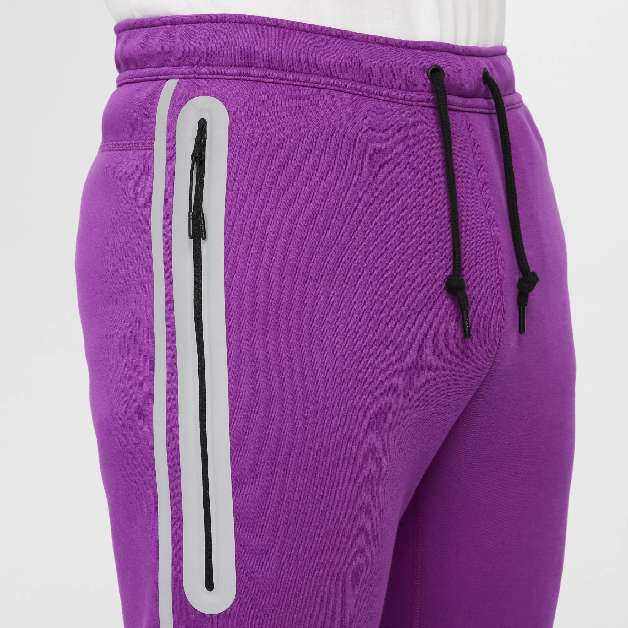 Nike Tech Men's Reflective Design Details Fleece Joggers - Purple - Polyester