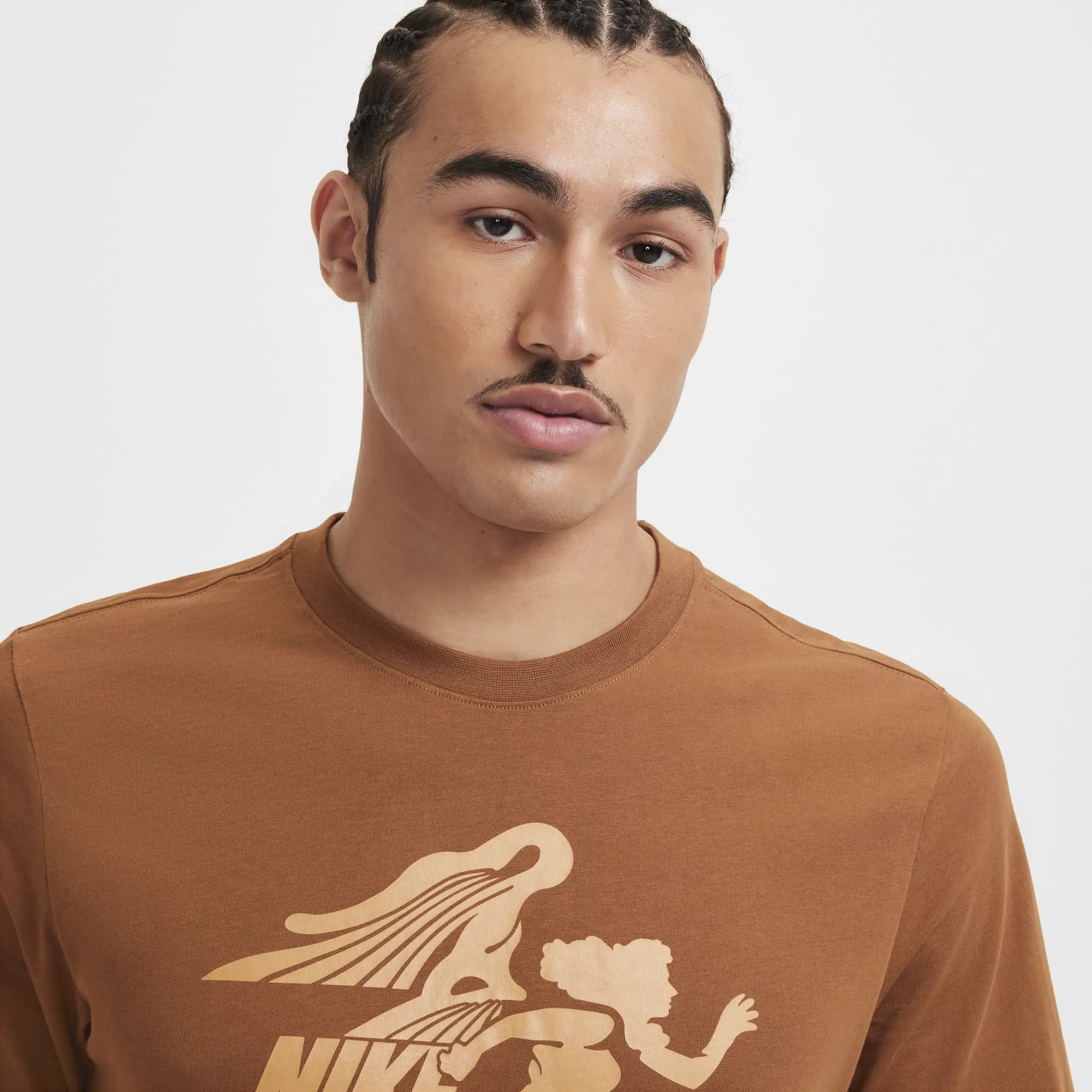 Nike Victory Graphic T-Shirt In Brown