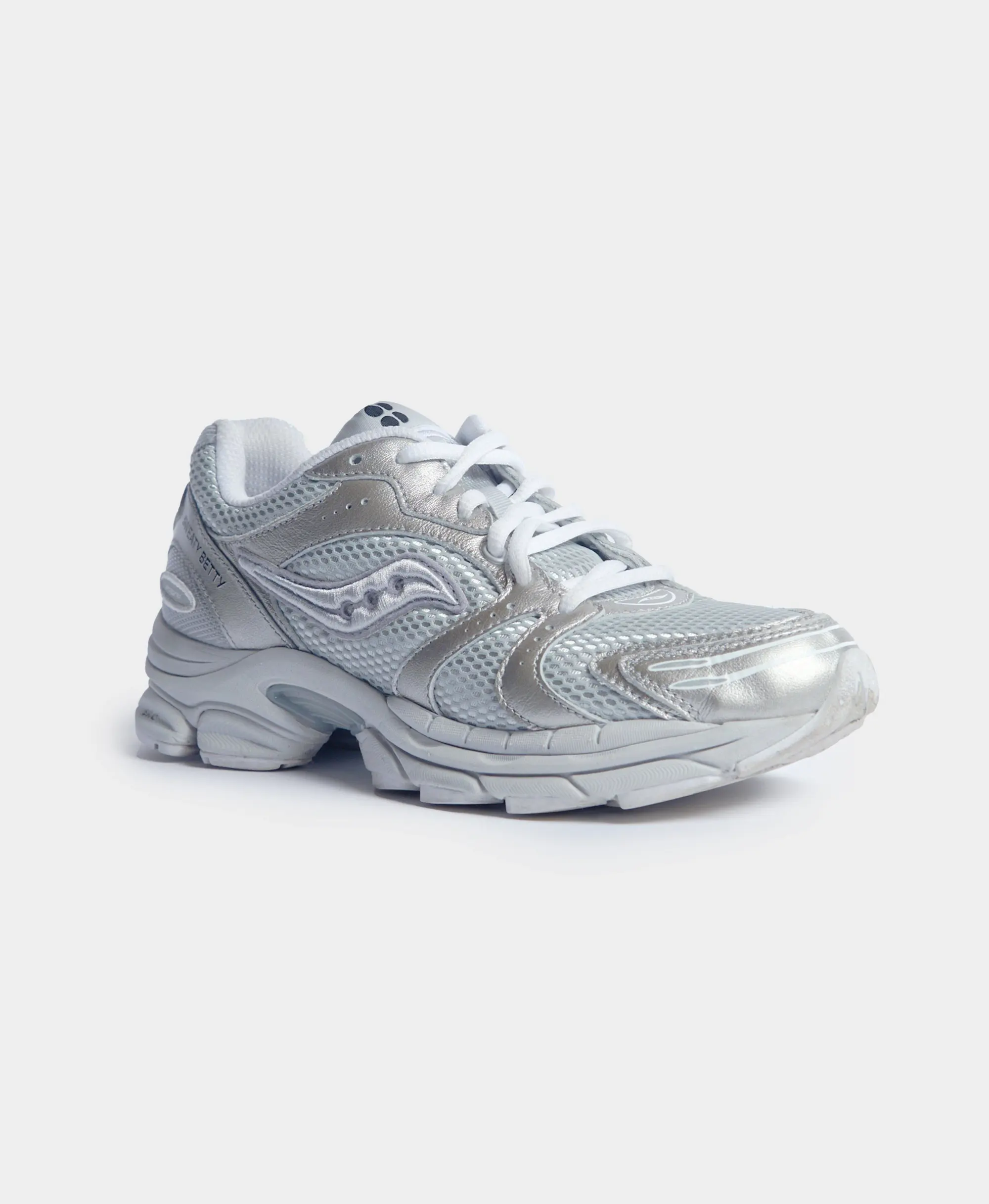 Saucony x SB Progrid Triumph 4