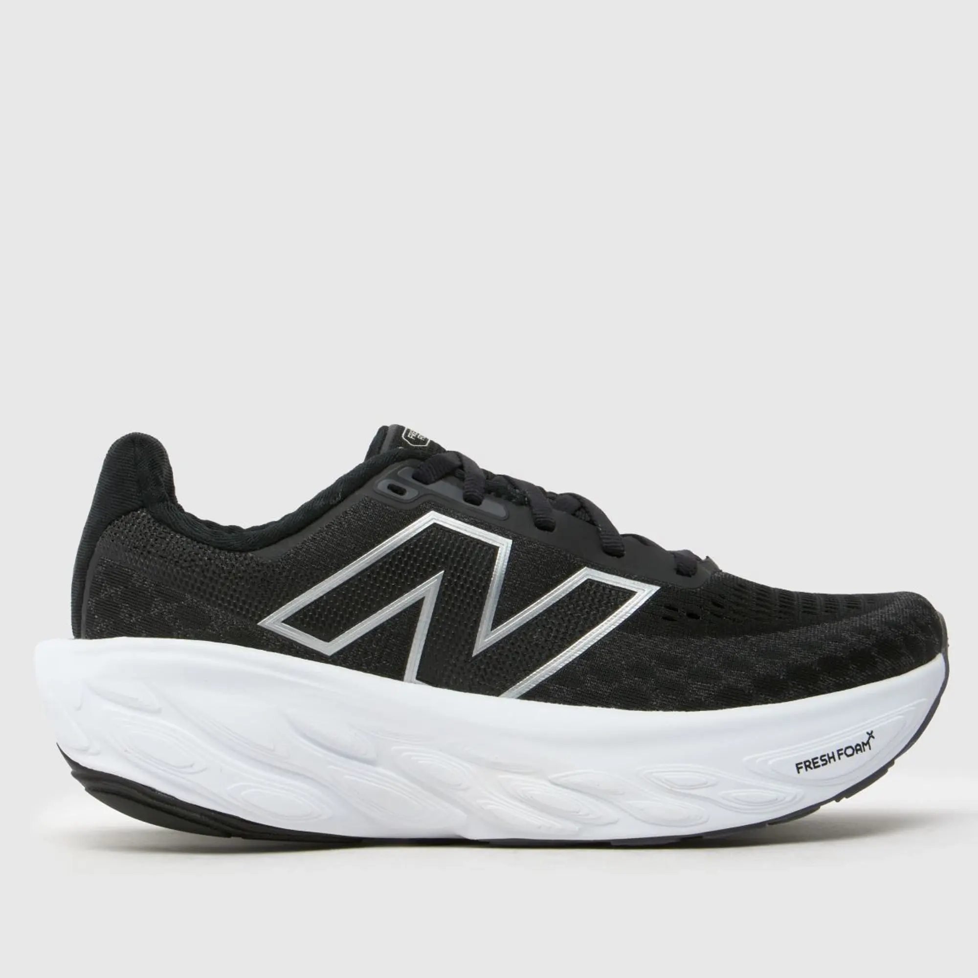 New Balance black & white fresh foam x 1080 v14 Youth trainers