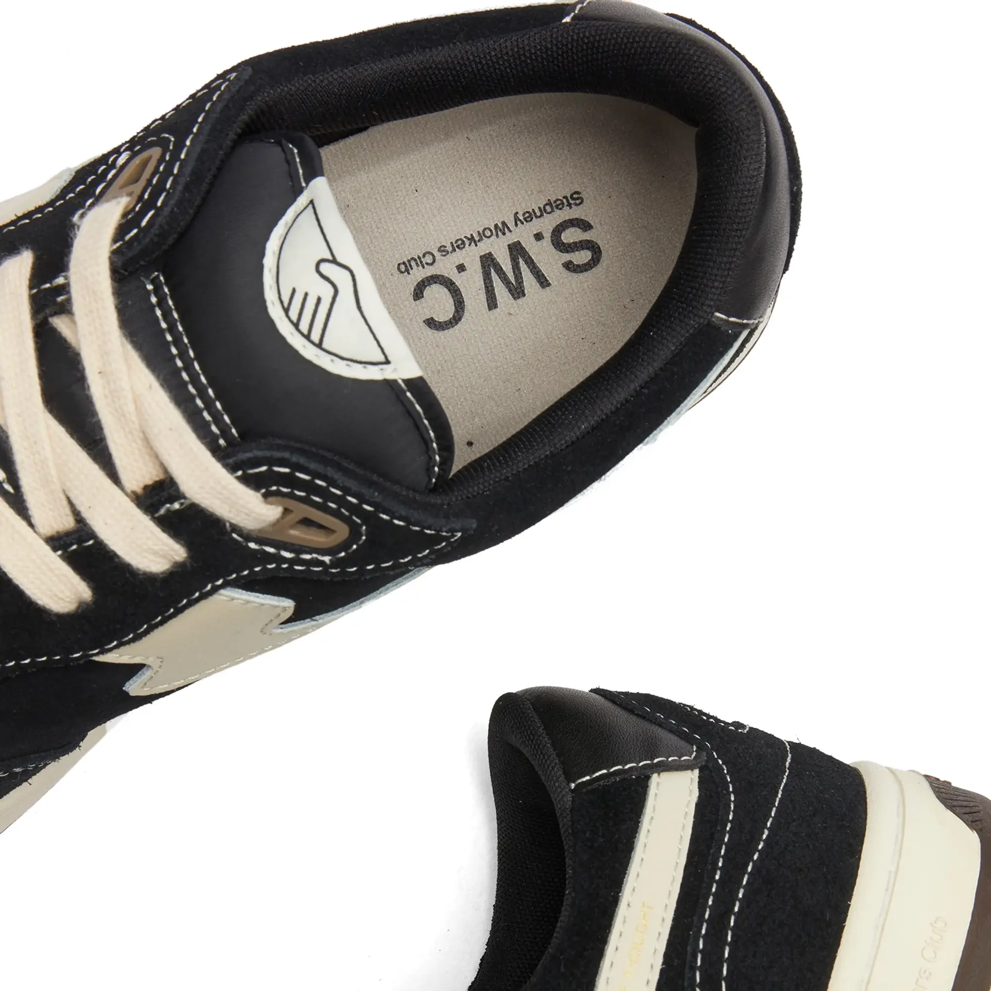 Stepney Workers Club Pro Cup S Strike, Black