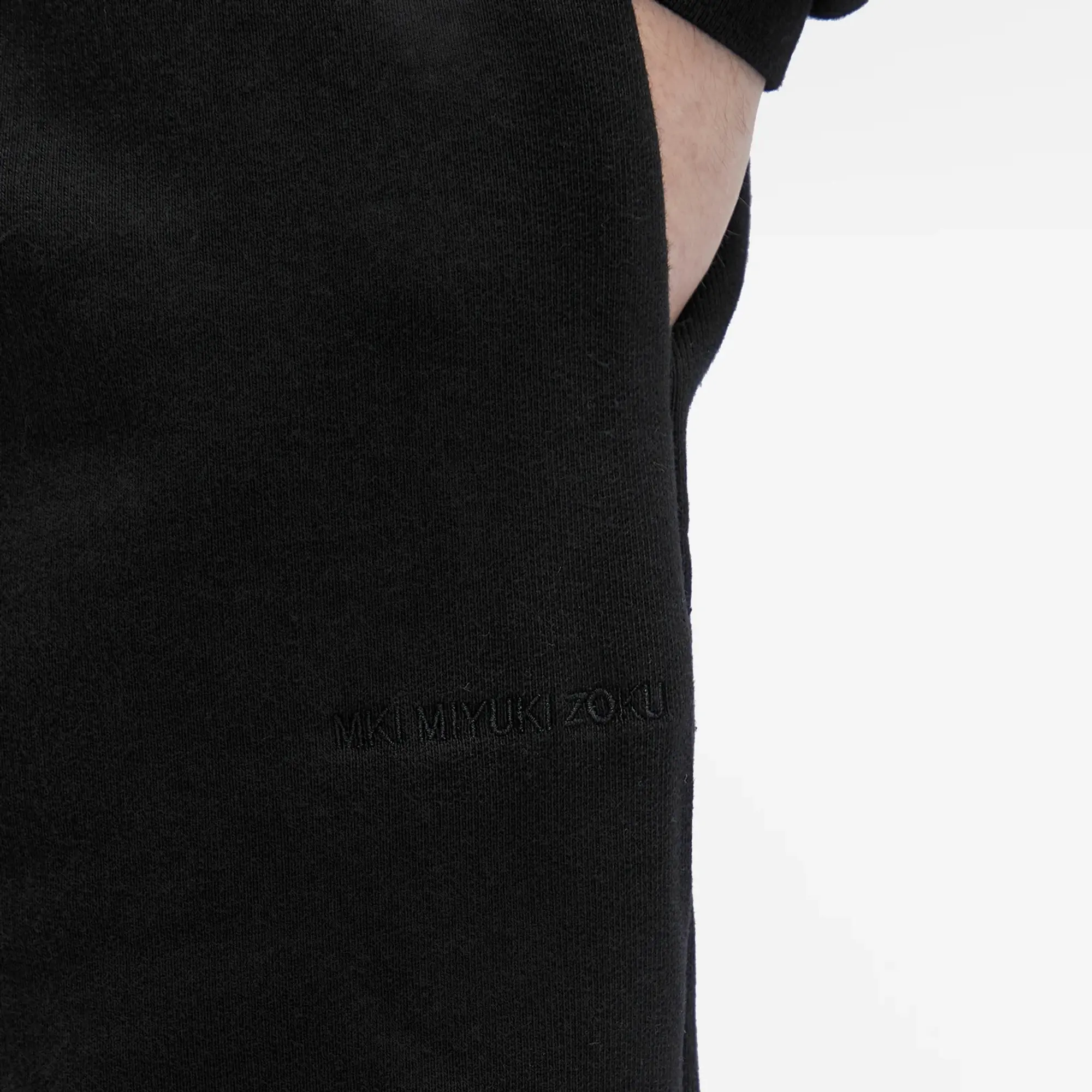 MKI Men's Superweight Cuffed Joggers Black