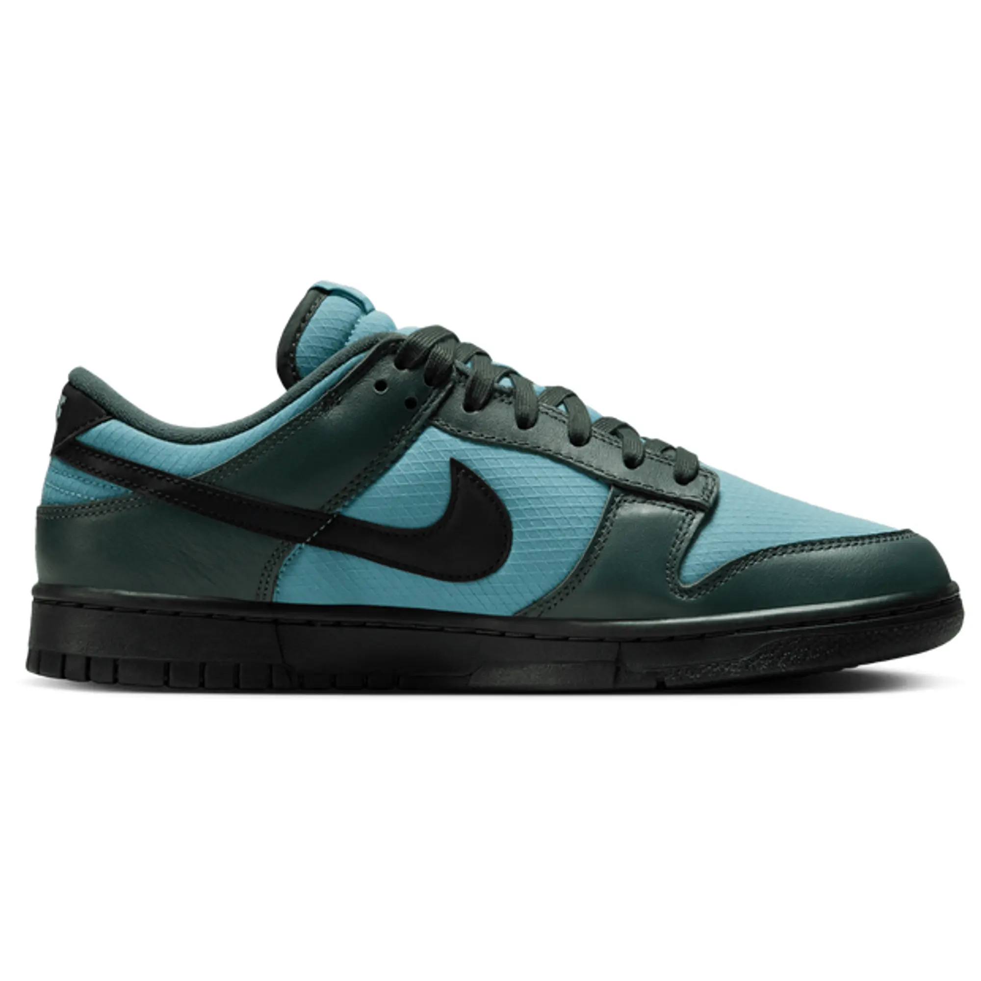 Nike Dunk Low Retro SE Winterised Trainer - Green - Size 8.5 - Green