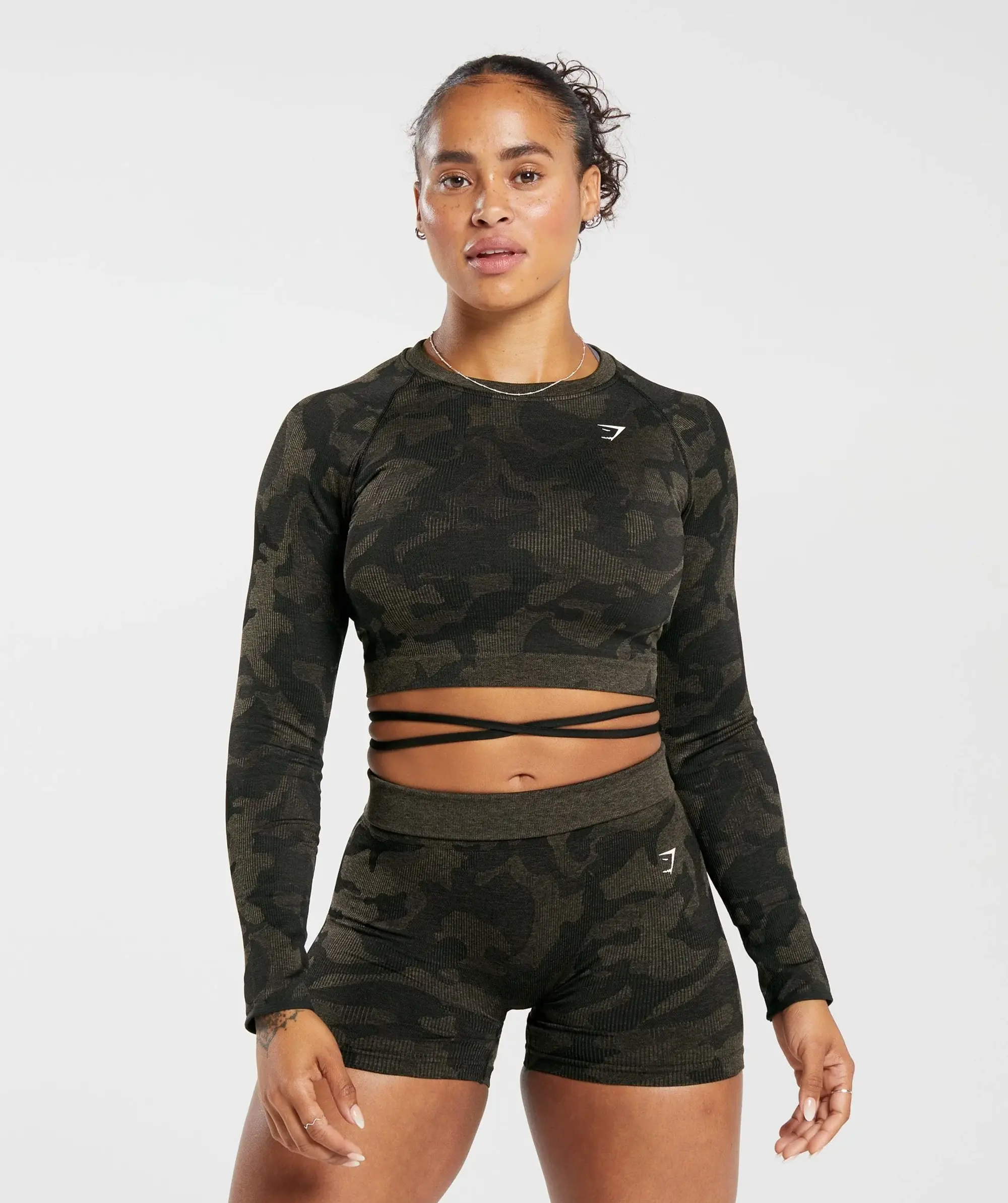 Gymshark Adapt Camo Seamless Ribbed Long Sleeve Crop Top - Black/Camo Brown