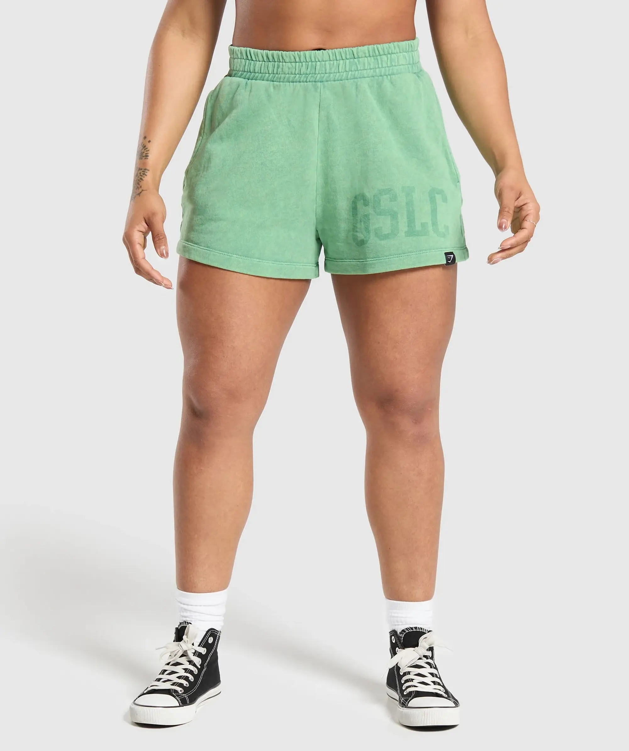 Gymshark Collegiate Shadow Washed Shorts - Lagoon Green