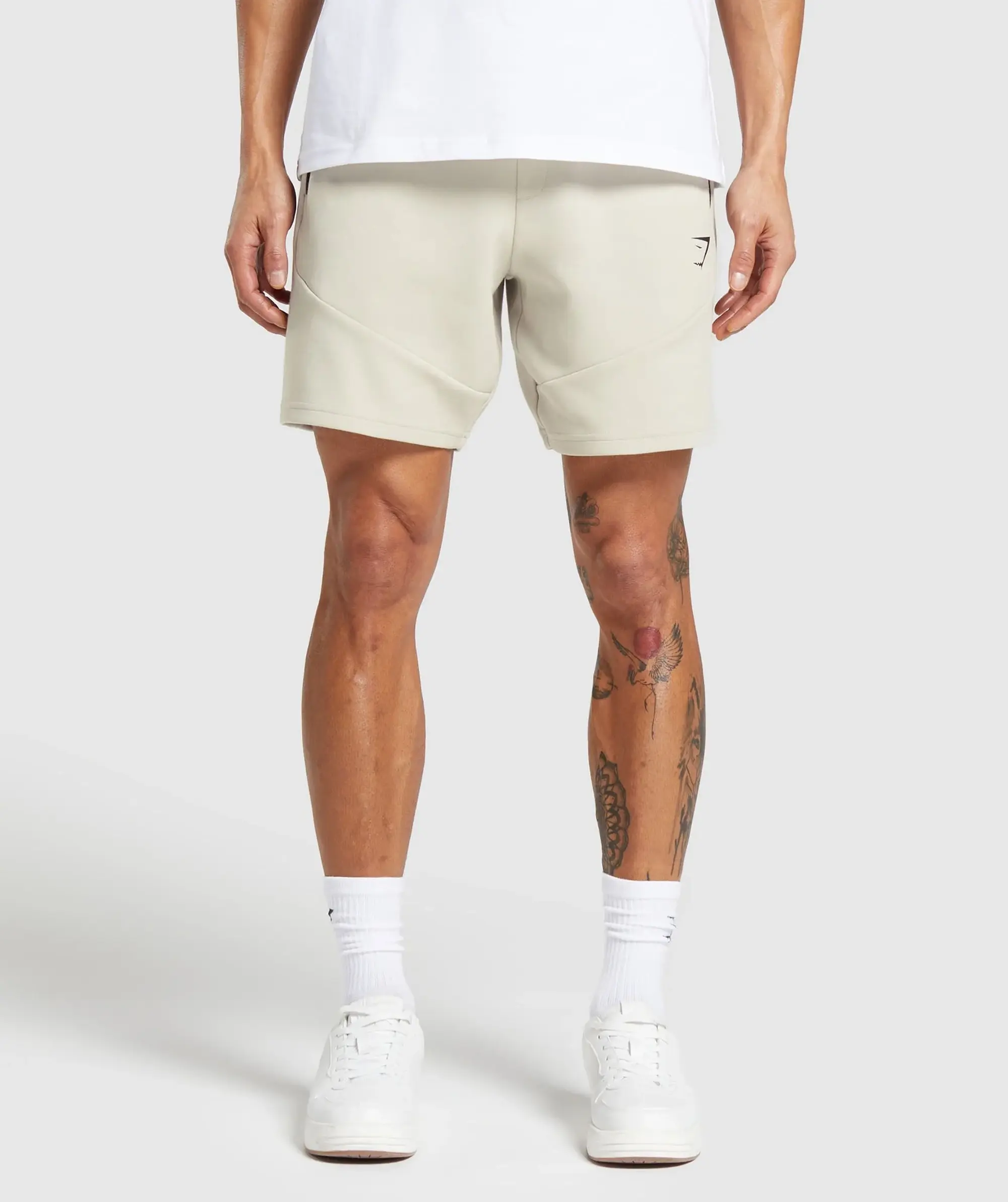 Gymshark Interlock Tech 6 Shorts - Pebble Grey