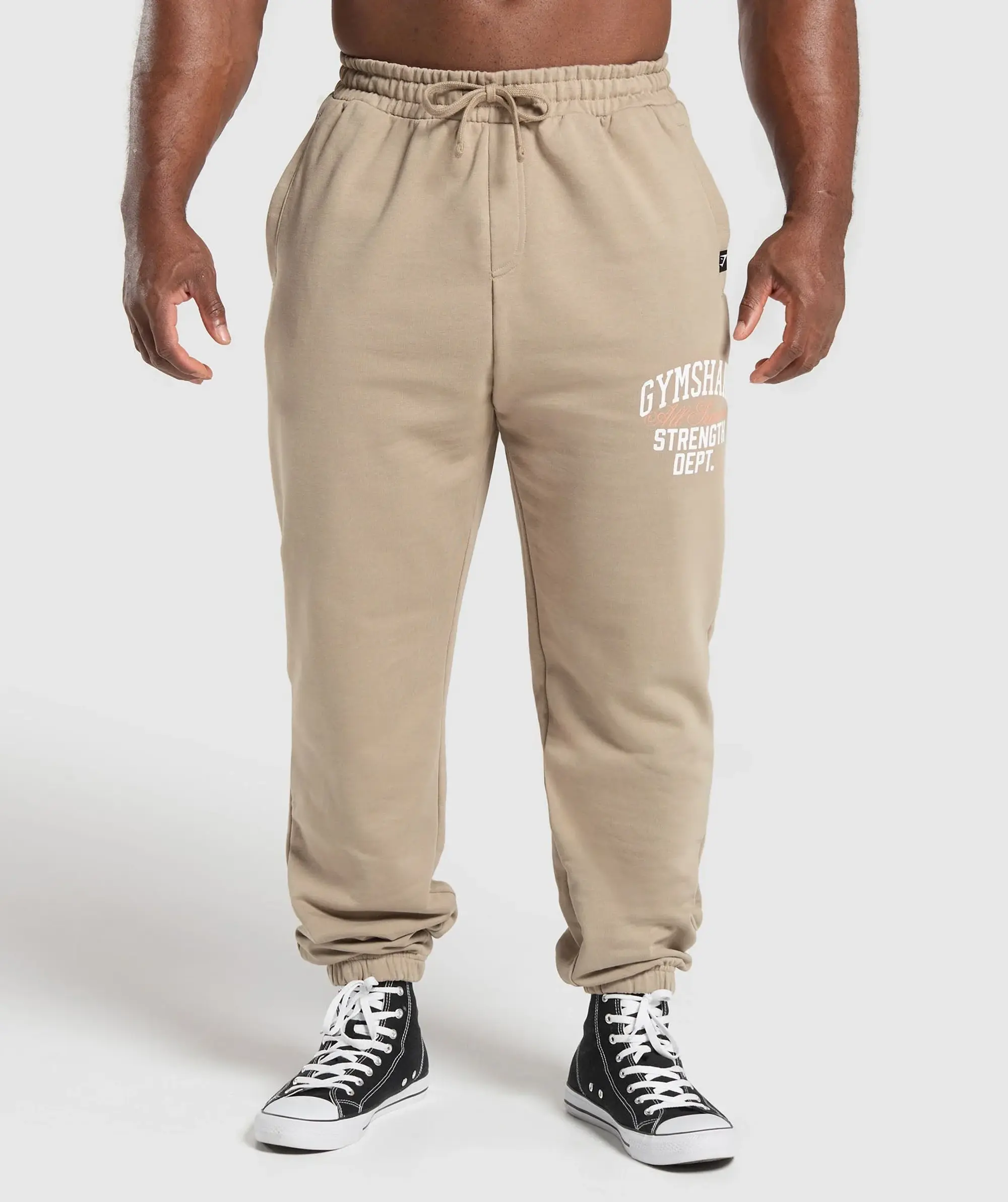 Gymshark Trophy Graphic Joggers - Cement Brown