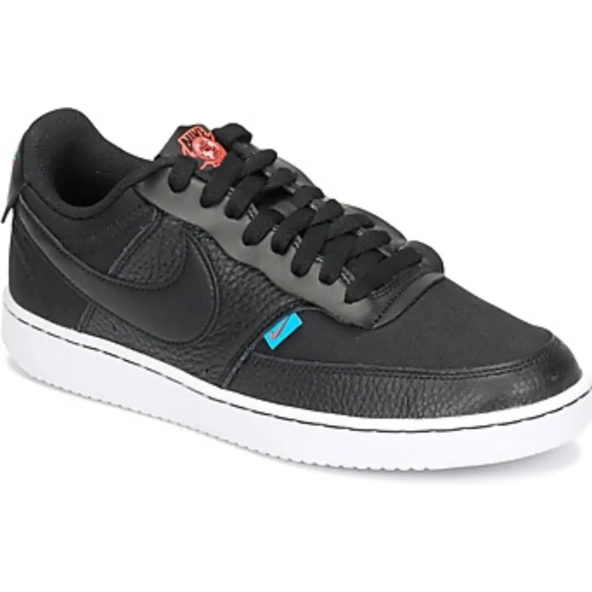 Nike  COURT VISION LOW PREM  women's Shoes (Trainers) in Black