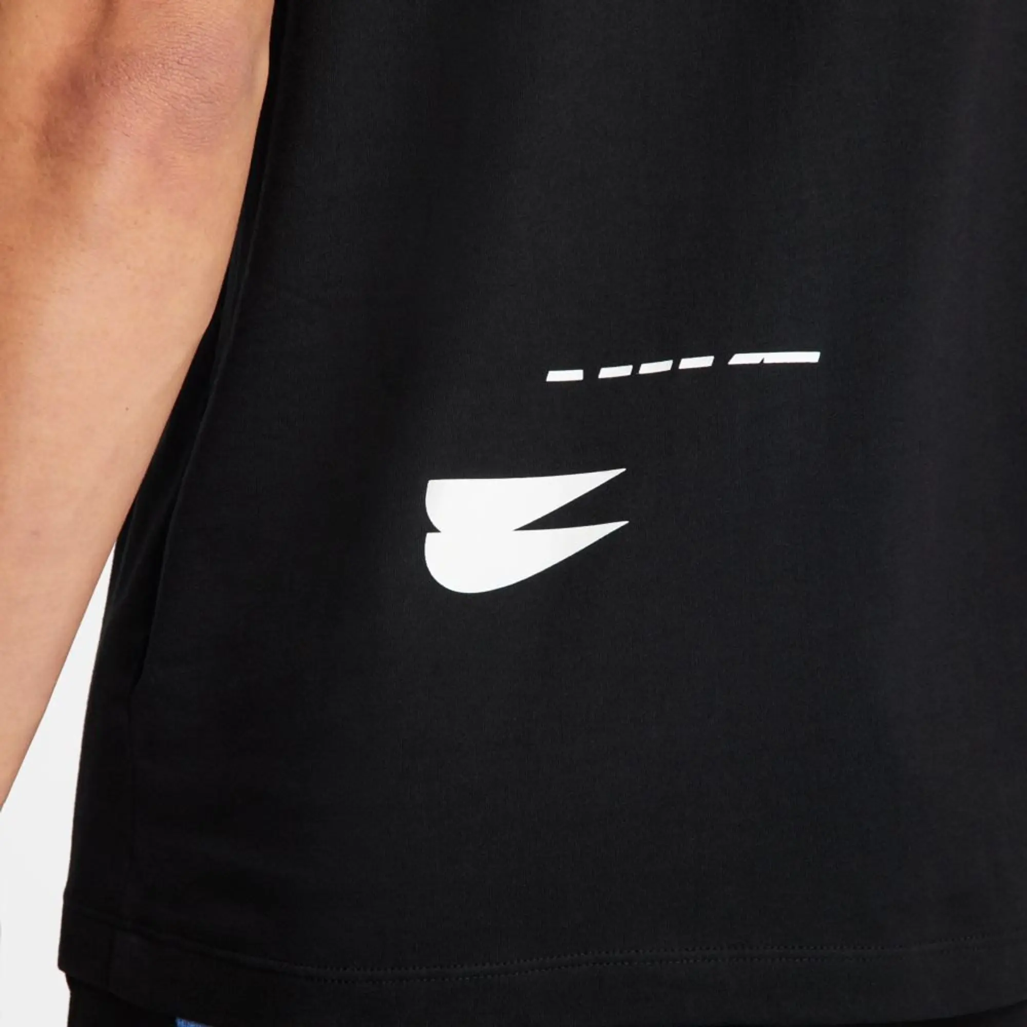 Nike Sportswear Sport Essentials+ Short Sleeve T-shirt