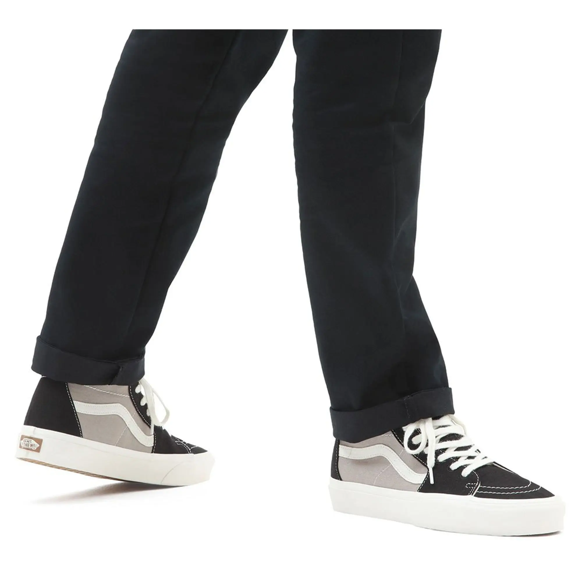 Vans  SK8-HI TAPERED  men's Shoes (High-top Trainers) in Black