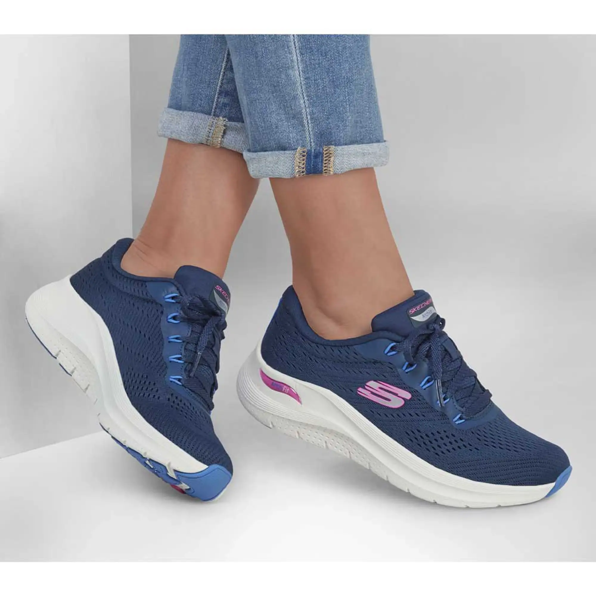 Skechers Women's Arch Fit 2.0 - Big League Sneaker in Navy Blue